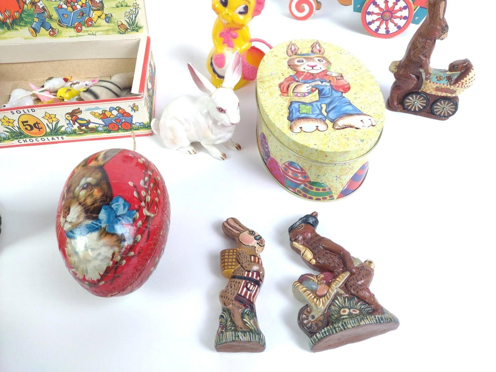 Assorted Easter Decorations Incl. Jan Gainer - 4