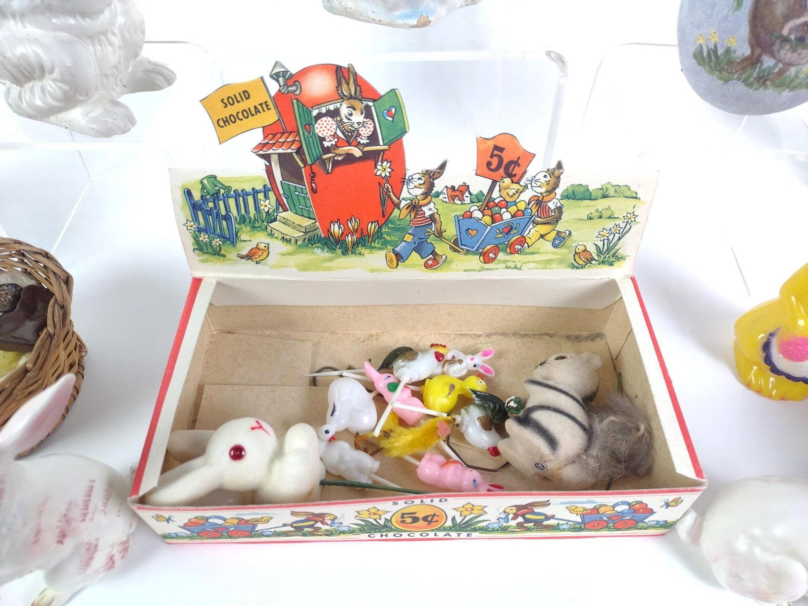 Assorted Easter Decorations Incl. Jan Gainer - 6