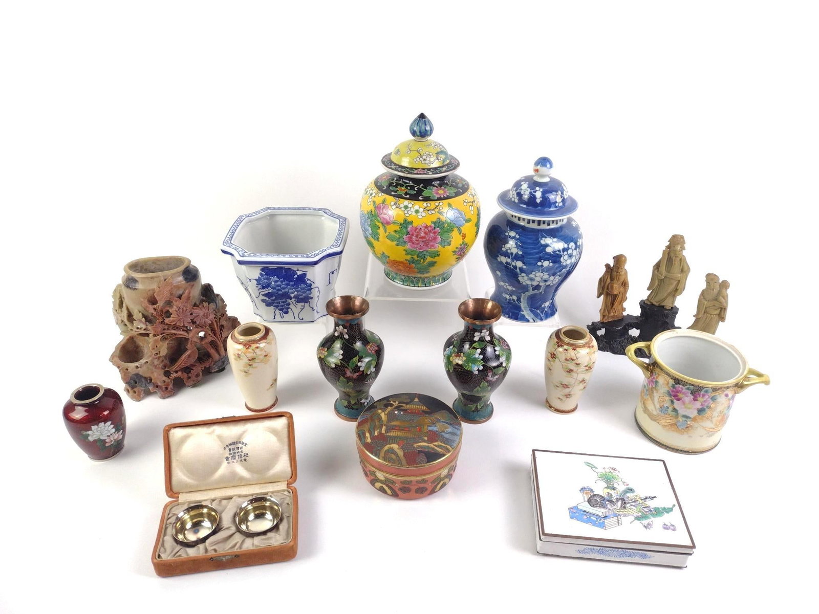 Modern & Vintage Asian Items Incl. Star-Gods Figurines: Includes Asian ginger jars and Chinese vases. Japanese-style jars and Chinese Star Gods figurines. All in good condition. Chinese Star Gods figurines missing some pegs needed to be inserted into the