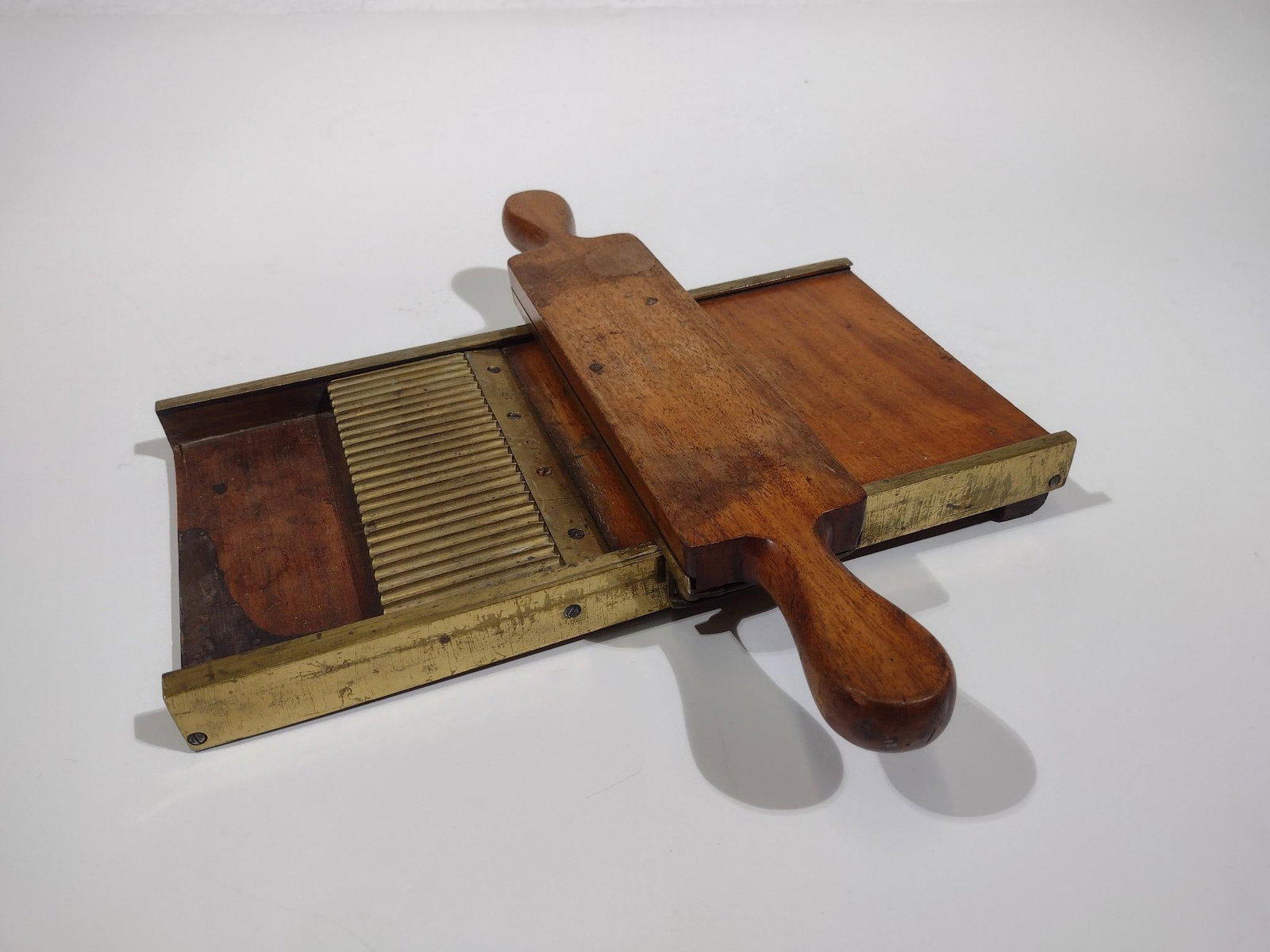 8 Vintage Kitchenware Objects - 5