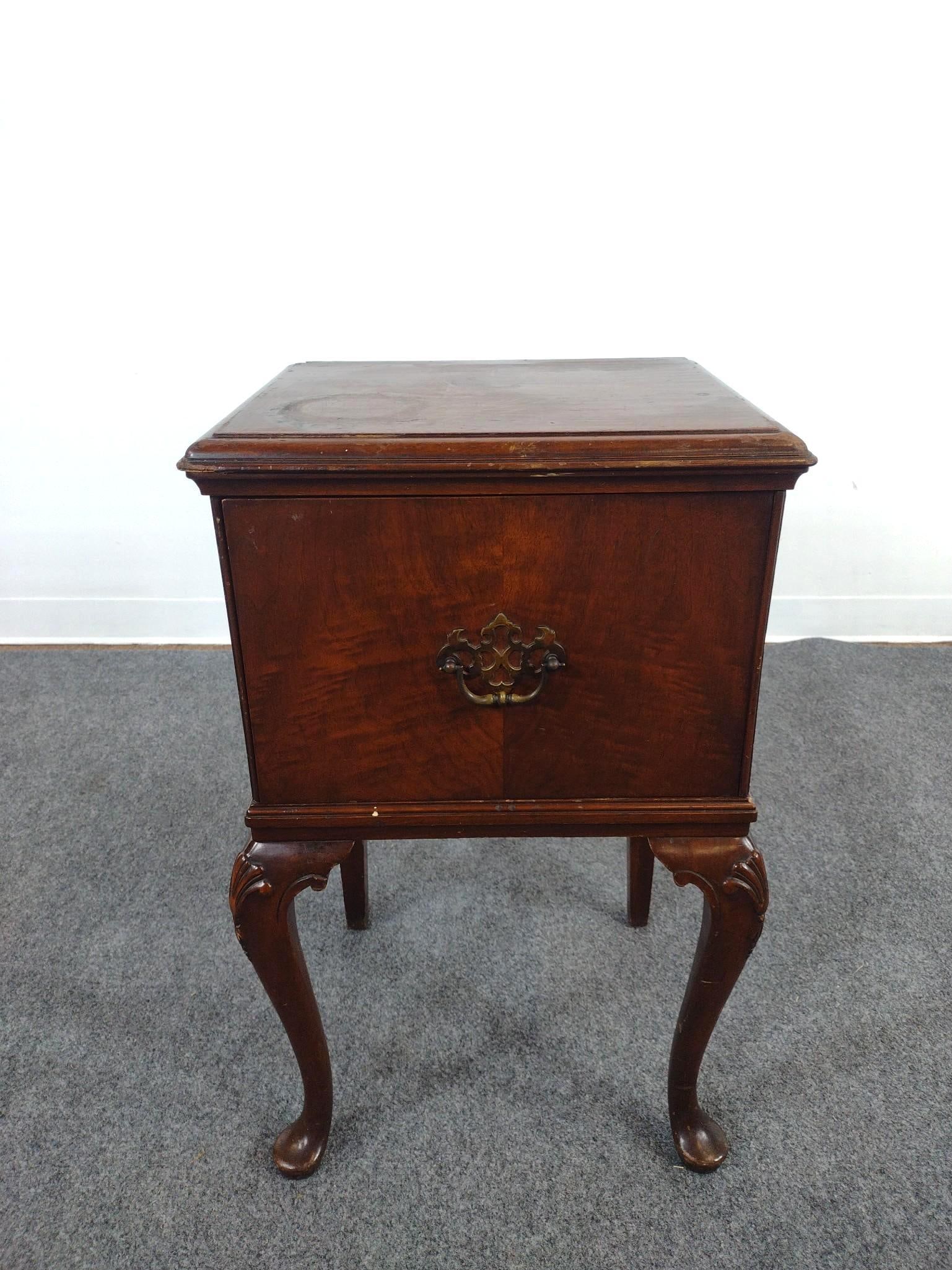 Smoking Stand Cabinet (1 of 6)