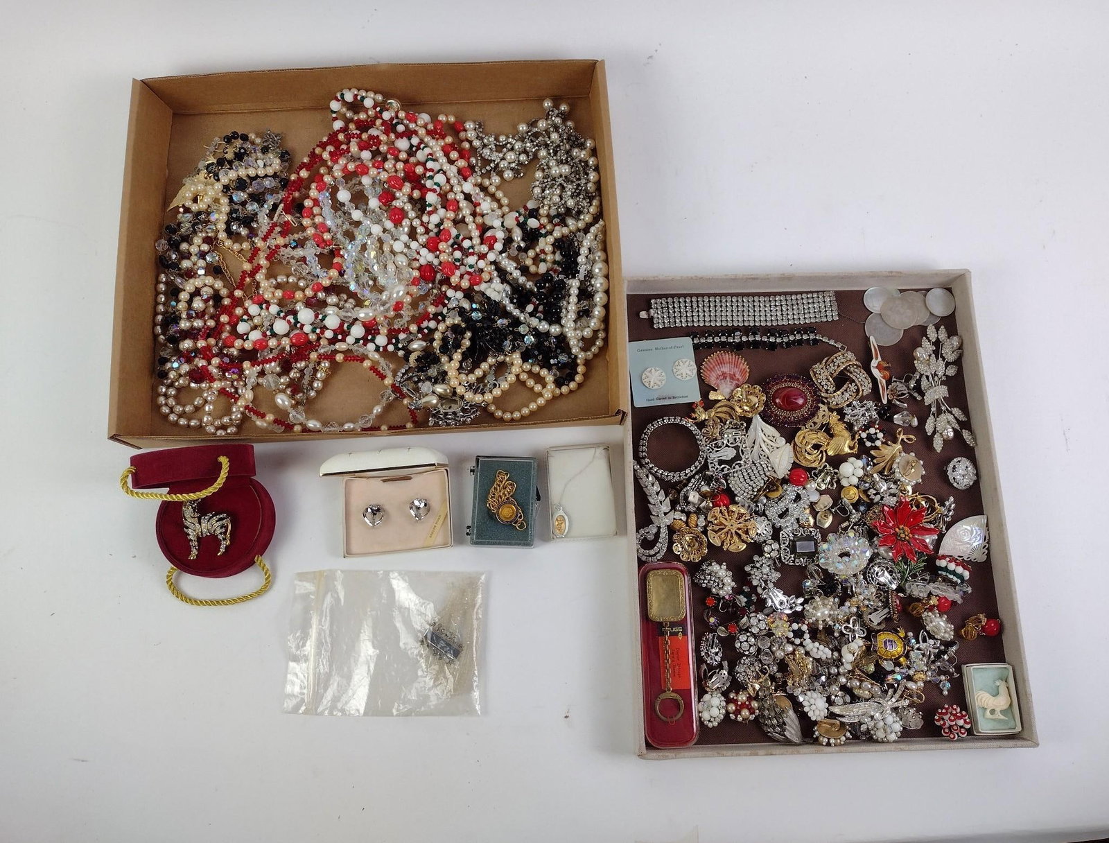 Costume Jewelry Incl. Lee Sanchez: Includes jewelry made by Harrisburg, PA artist Lee Sanchez, also includes rhinestones, and gold-filled jewelry. 