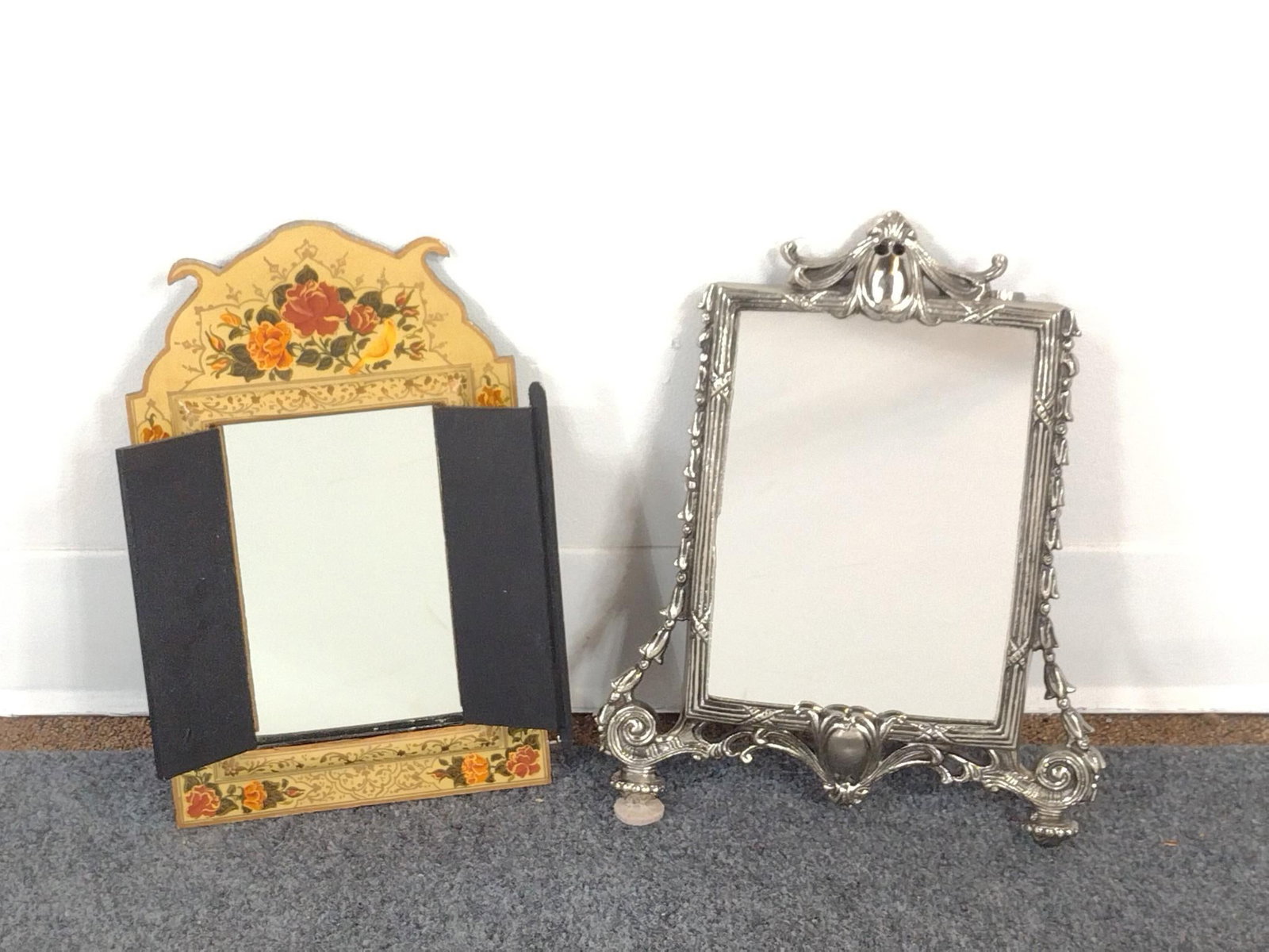 5 Decorative Objects - 4