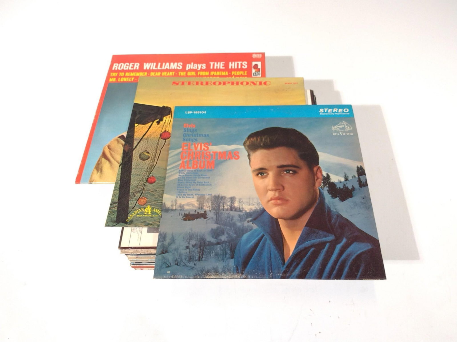 30 Vinyl Records Incl. Elvis Presley: Also includes Santo & Johnny, Roger Williams, Johnny Mathis and more!
