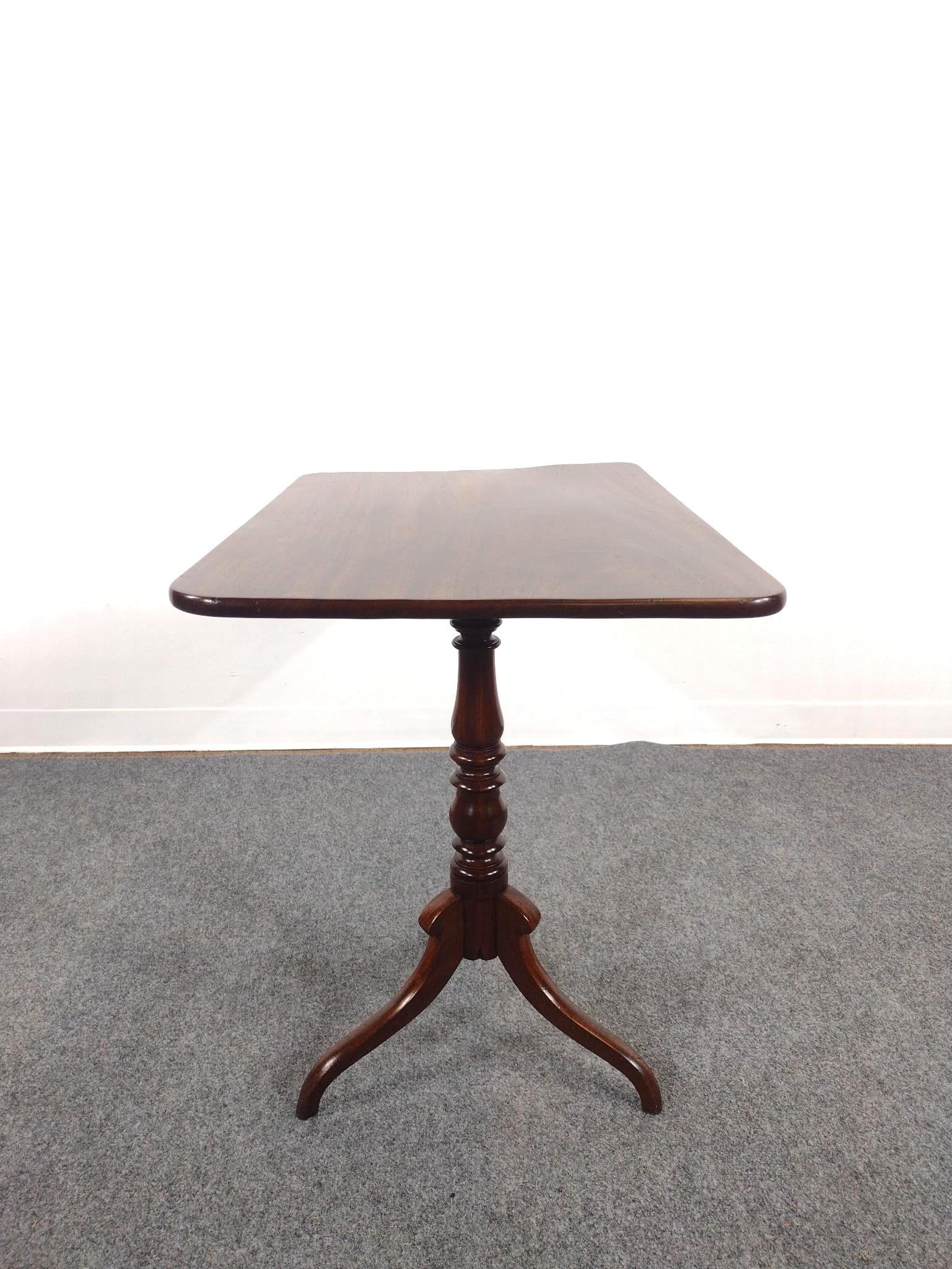 Tilt Top Table (1 of 6)