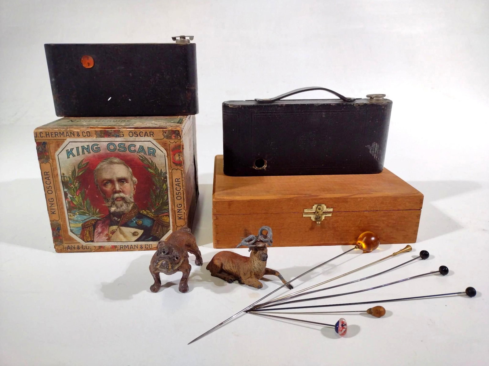13 Vintage Collectibles (1 of 4)