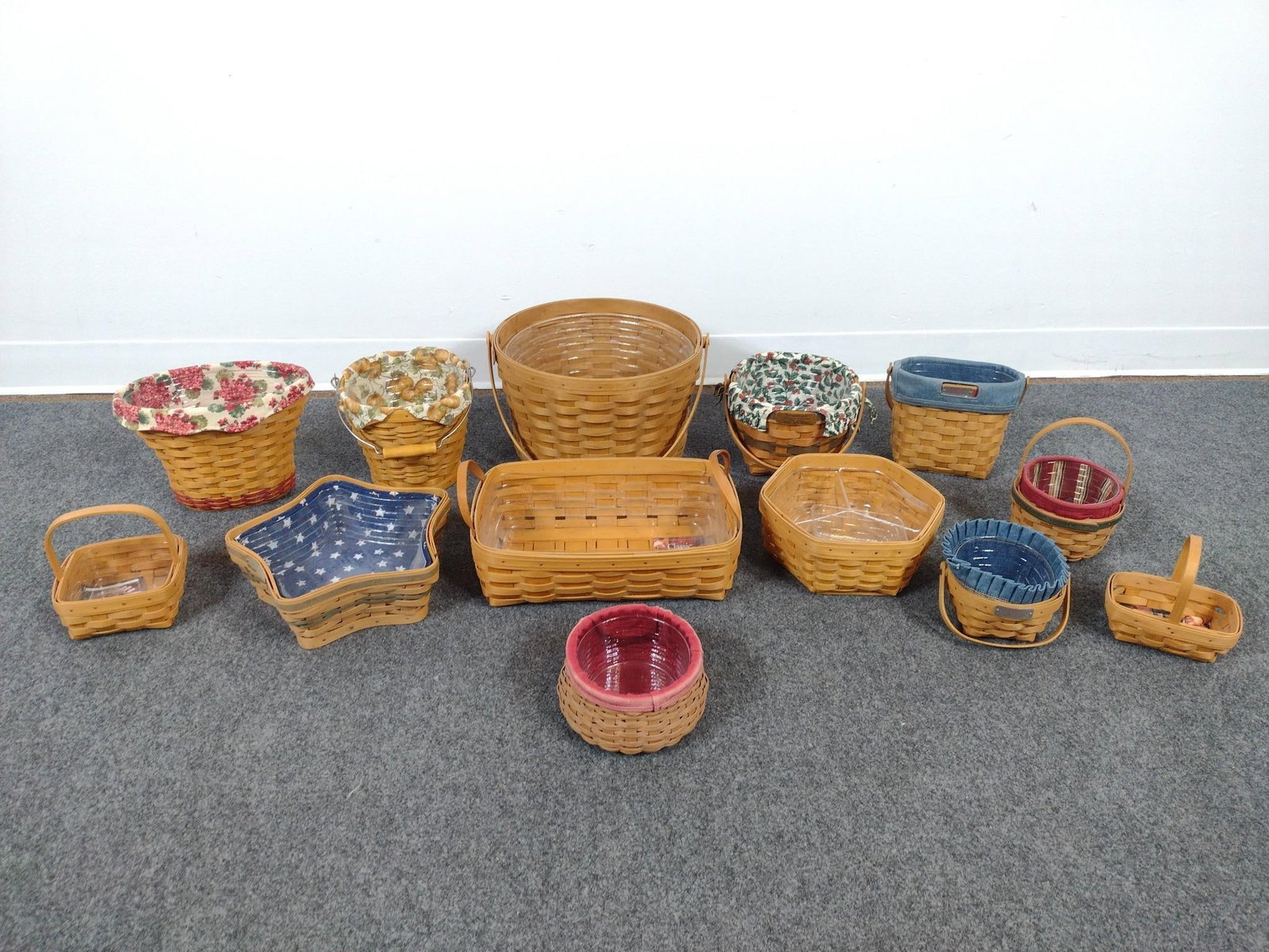 13 Longaberger Baskets (1 of 6)