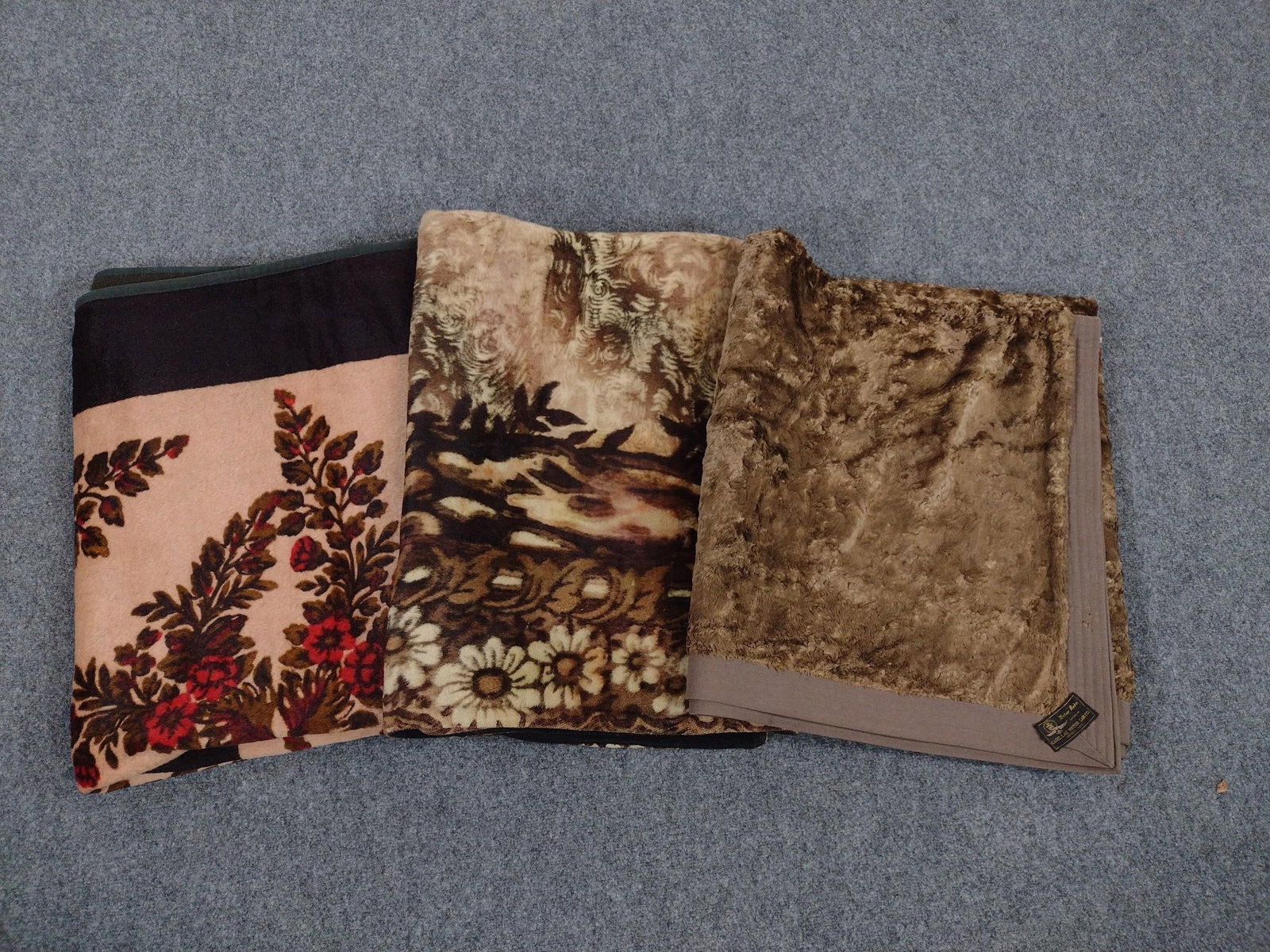 3 Blankets (1 of 5)