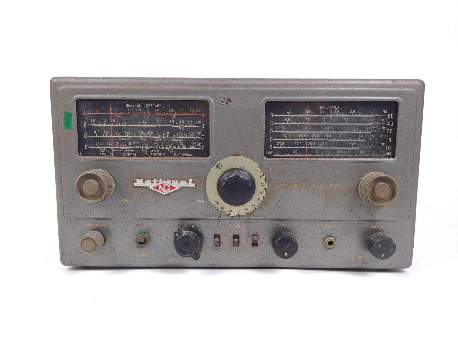 Vintage National NC-88 Shortwave Receiver Radio: Includes National NC-88 shortwave radio. In fair condition consistent with age and use. 16-1/2" L x 11" D x 9".