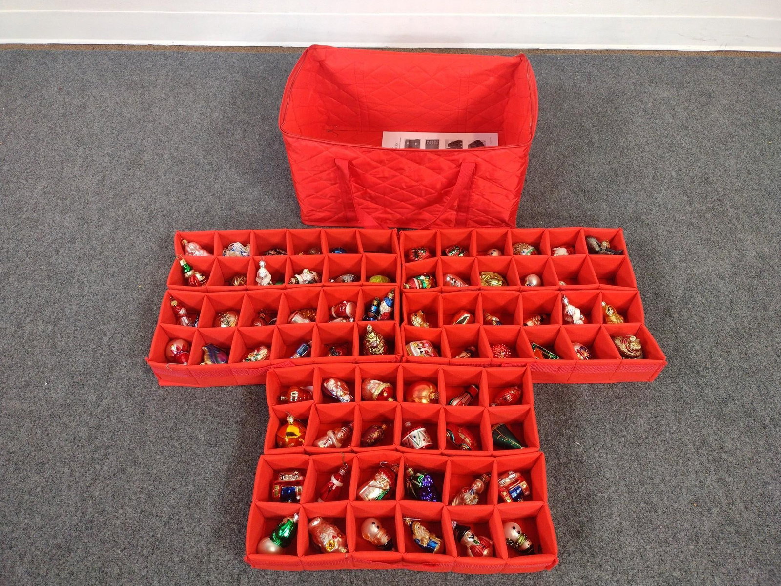 Vintage Christmas Ornaments in Protective Case (1 of 4)