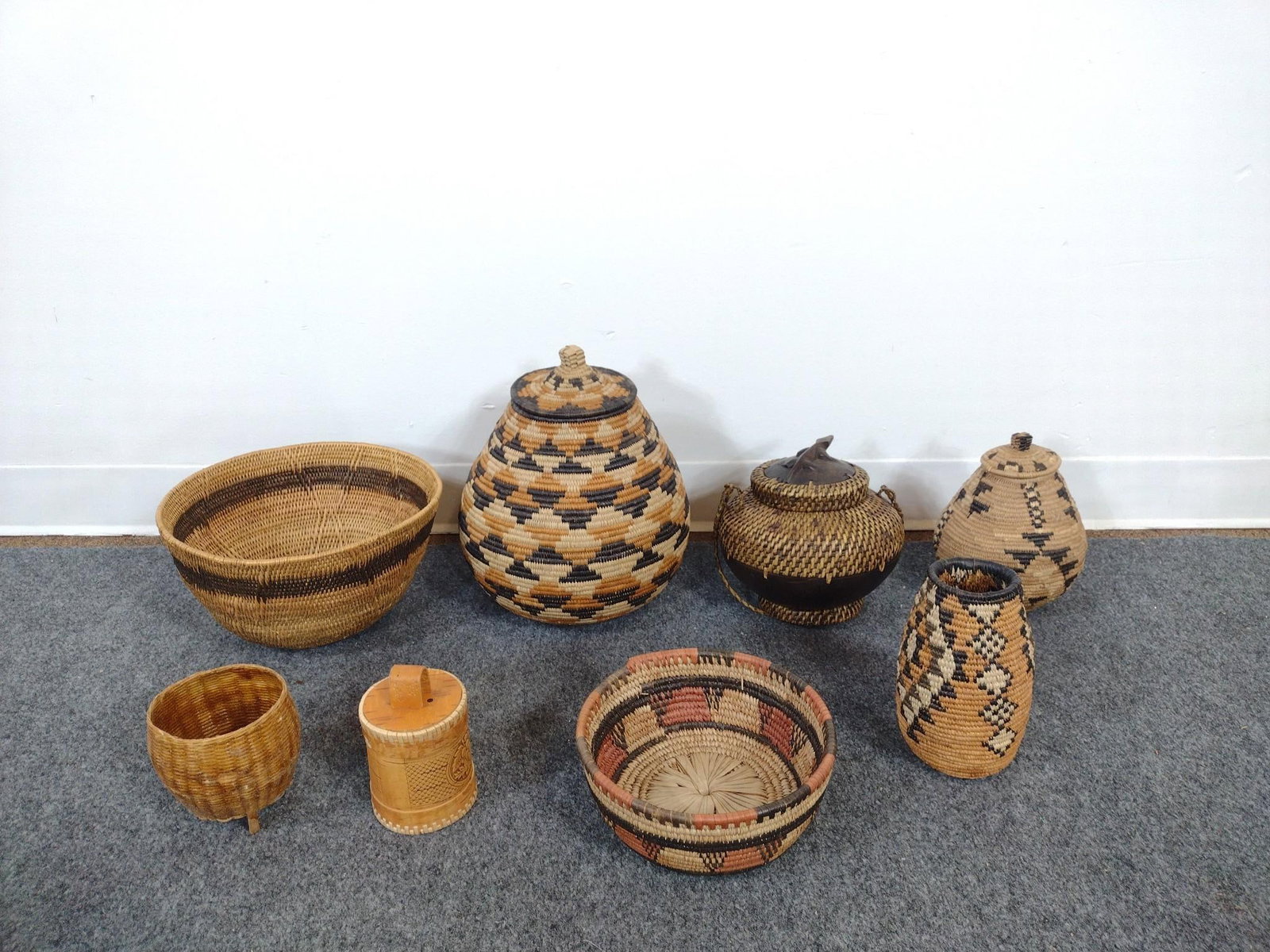 8 Baskets incl. Southwest and African Peace (1 of 4)