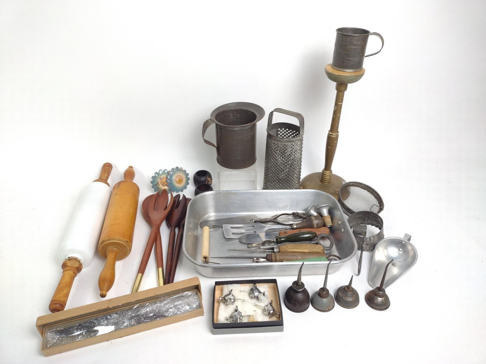 Antique & Vintage Kitchenware and Household (1 of 17)