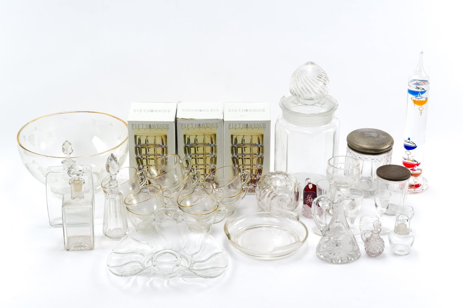 35 Pieces of Glass incl. Cut: Includes Heisey glass. Punch bowl 10-1/2" diameter. 