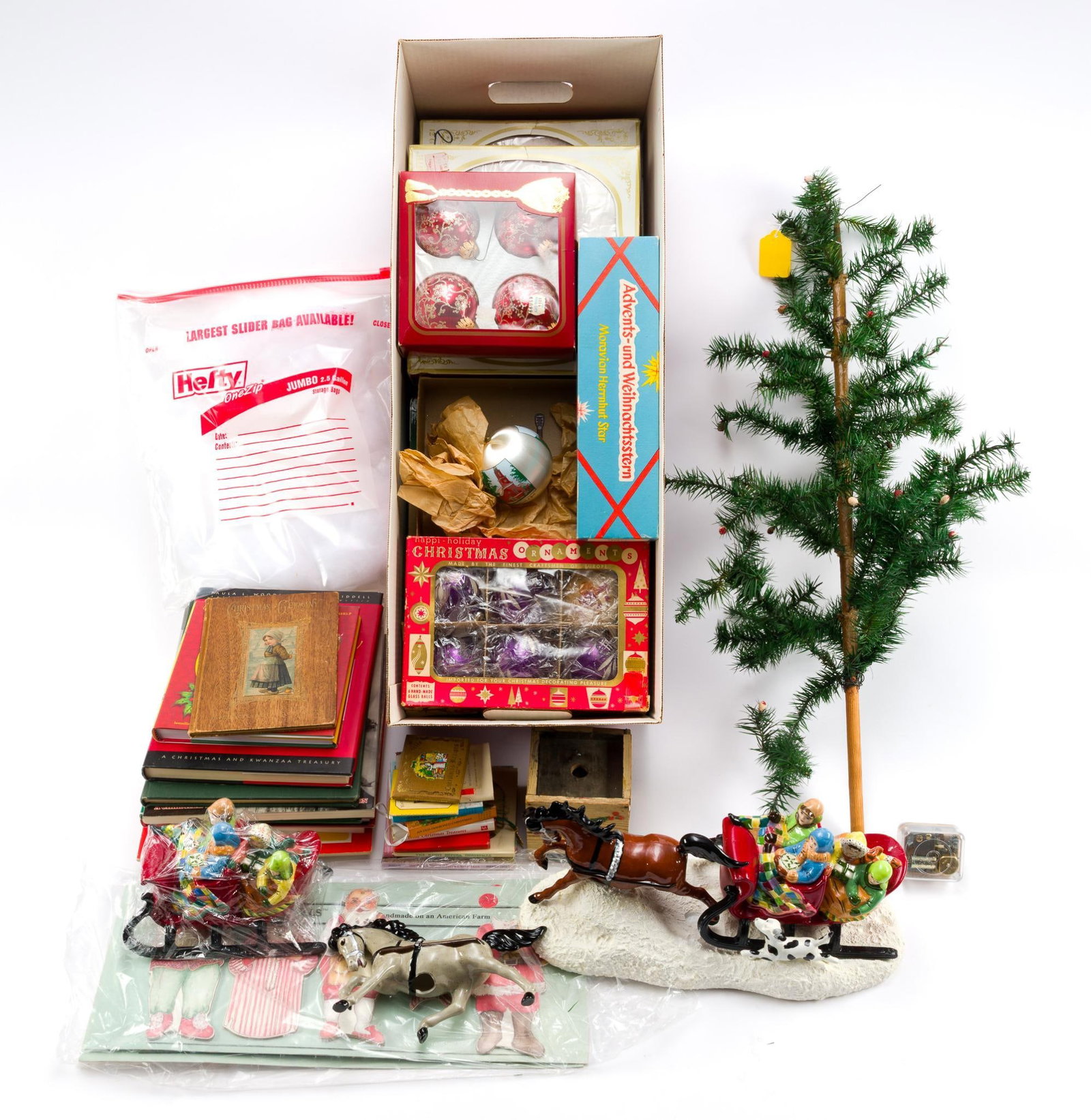 Vintage Christmas Incl. Shiny Brite Ornaments (1 of 7)