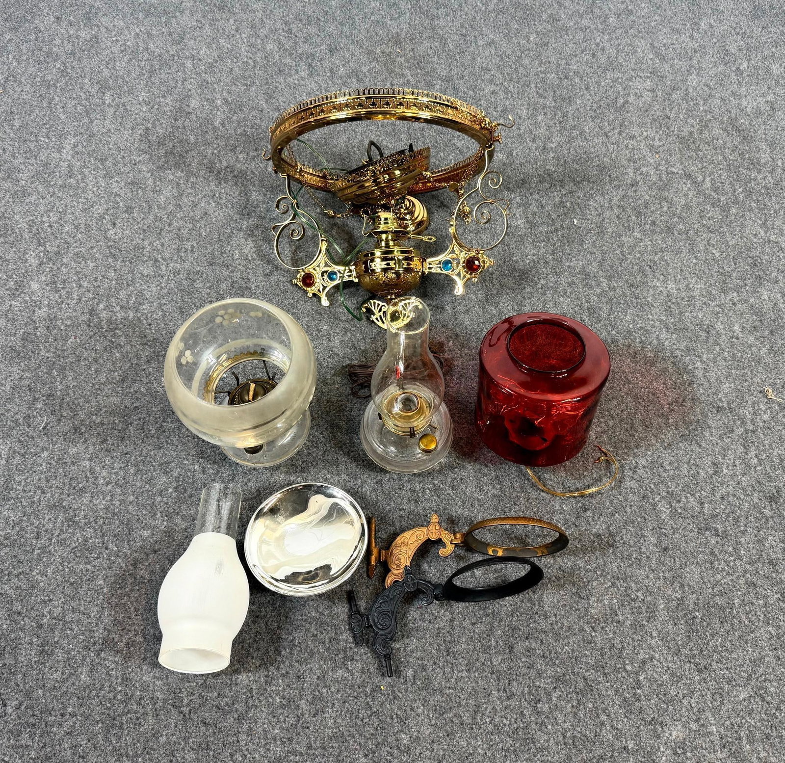 5 Hanging Lamps Incl. Oil Lamps (1 of 3)