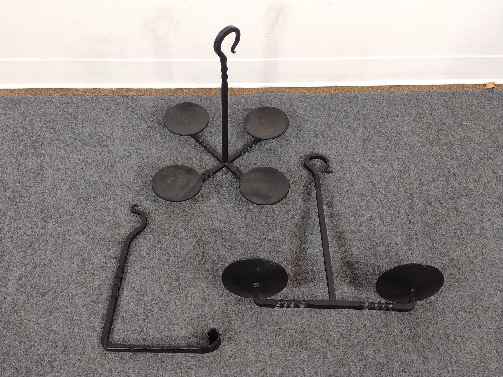 2 Wrought Iron Hanging Candle Holder (1 of 3)