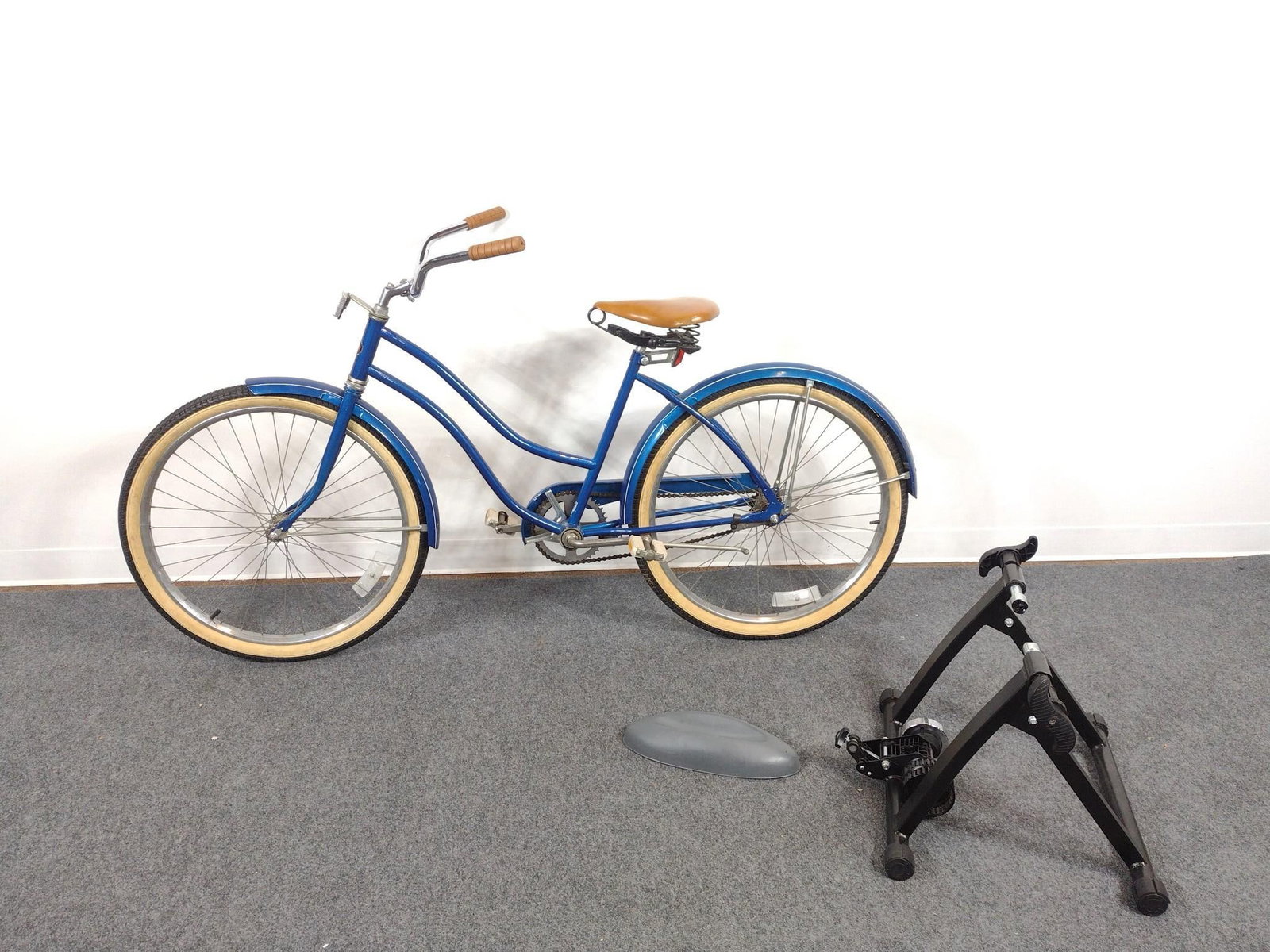 Vintage Huffy Bike With Indoor Bike Trainer (1 of 7)