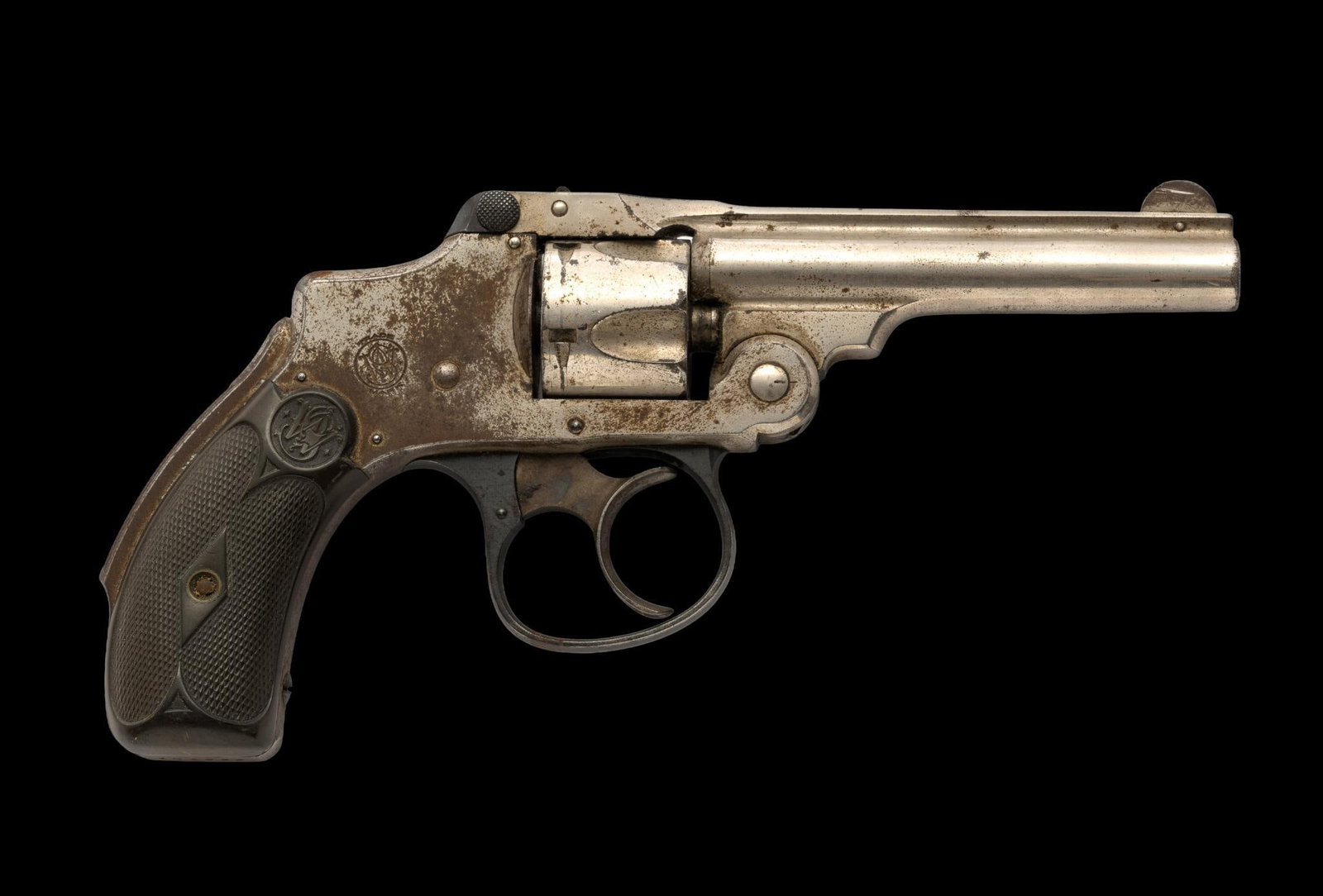 Smith & Wesson Hammerless Revolver, Cal. .32 (1 of 2)