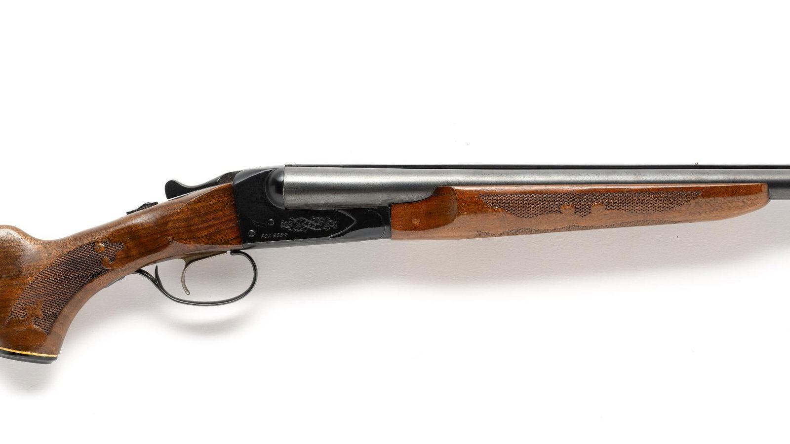 Savage Arms Model B 'Fox' Side-by-Side Shotgun, Cal. 12 Ga.: Serial No. FOX BSE-O Classic American side-by-side shotgun manufactured by Savage Arms under the well-known Fox trade name. Introduced in 1940, the Fox Model B was built as an upgraded version of the 