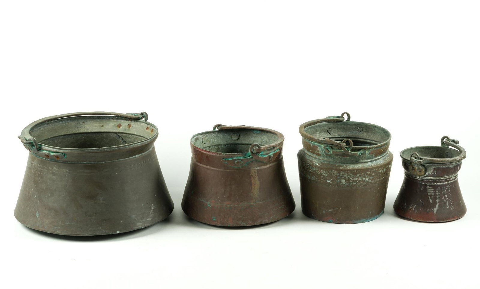 4 Antique Copper Pots or Cauldrons (1 of 5)