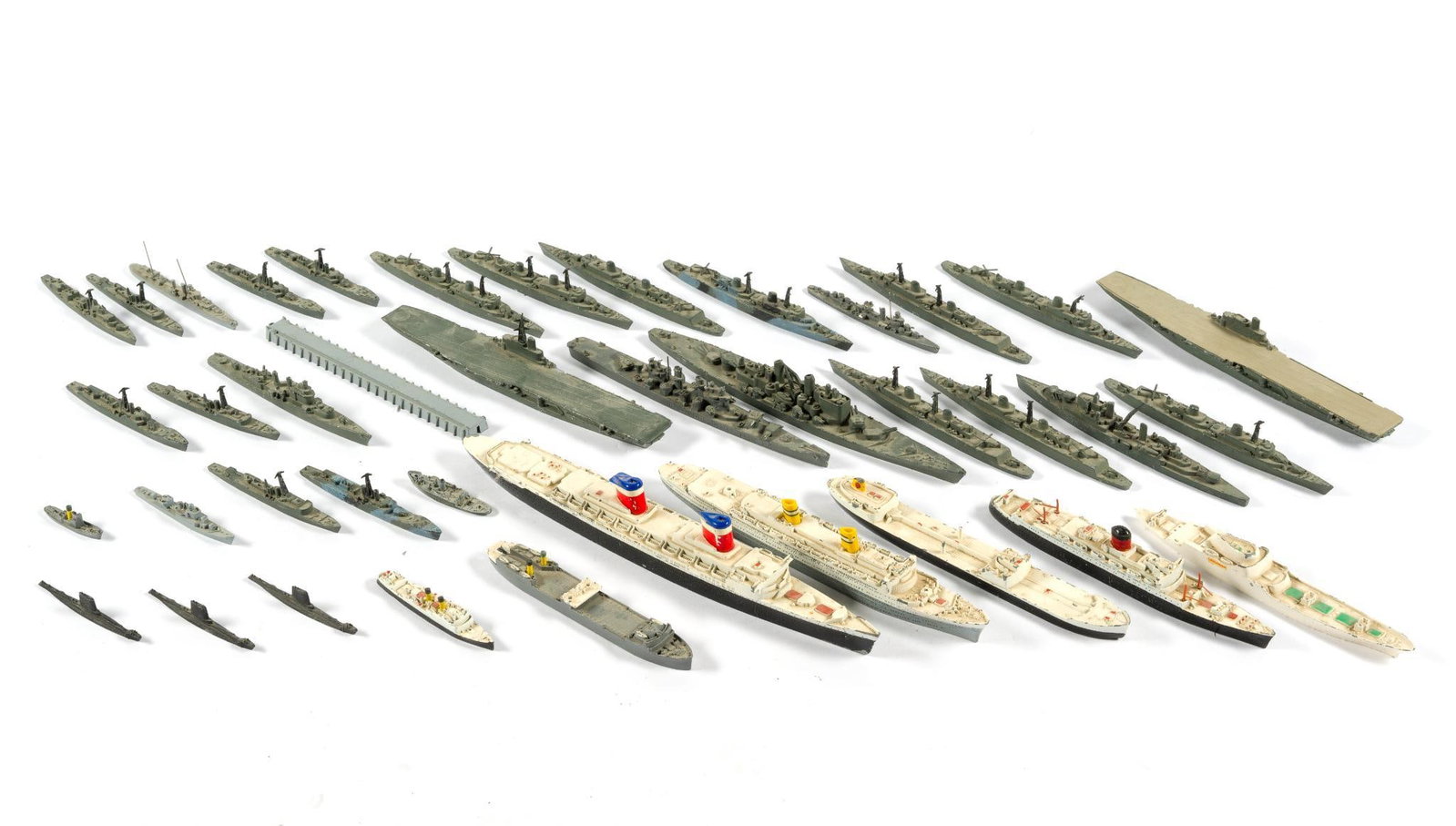 39 Tri-Ang Metal Mimic Model Ships (1 of 6)