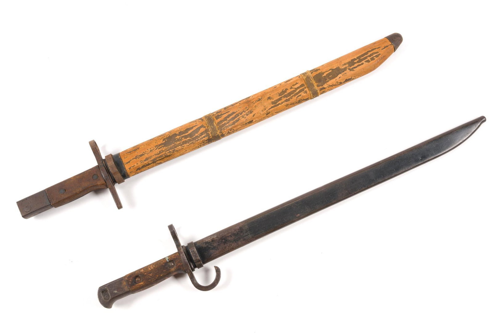 2 Japanese Type 30 Bayonets (1 of 9)