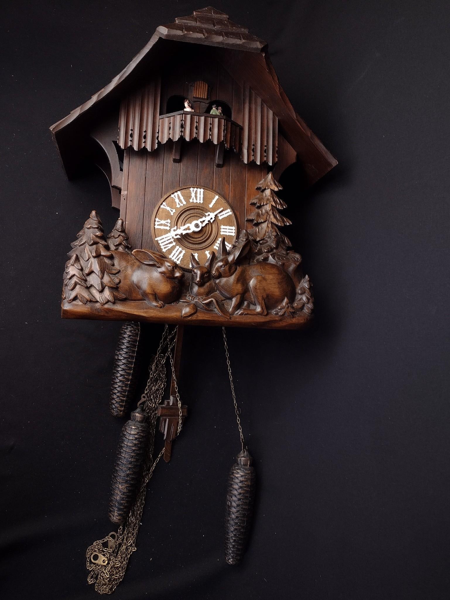 Black Forest Cuckoo Clock (1 of 6)
