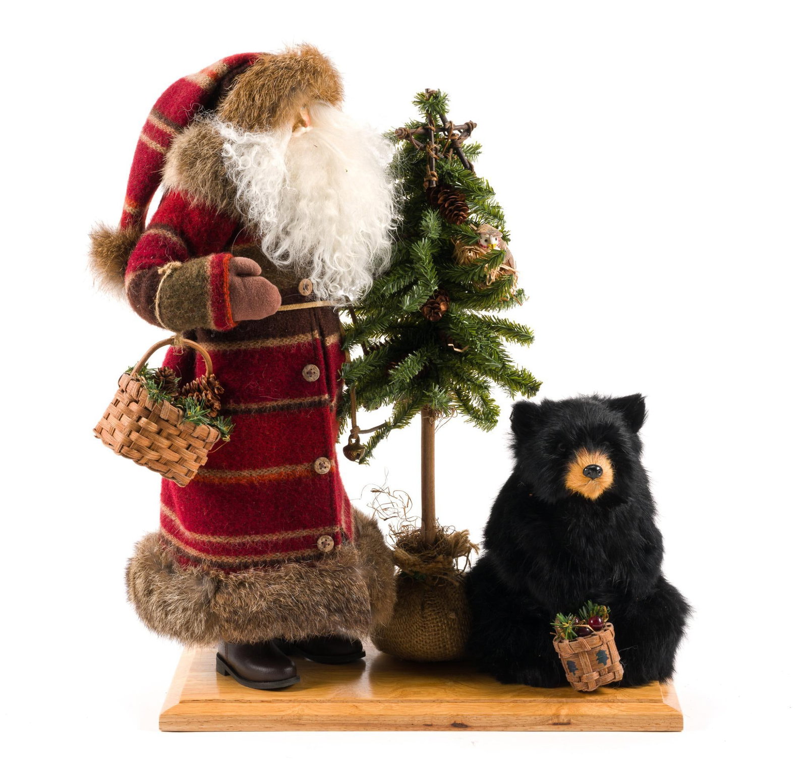 Lynn Haney Signed "Mountain Friends" Statue: Measures 14" x 7" x 18-1/2".