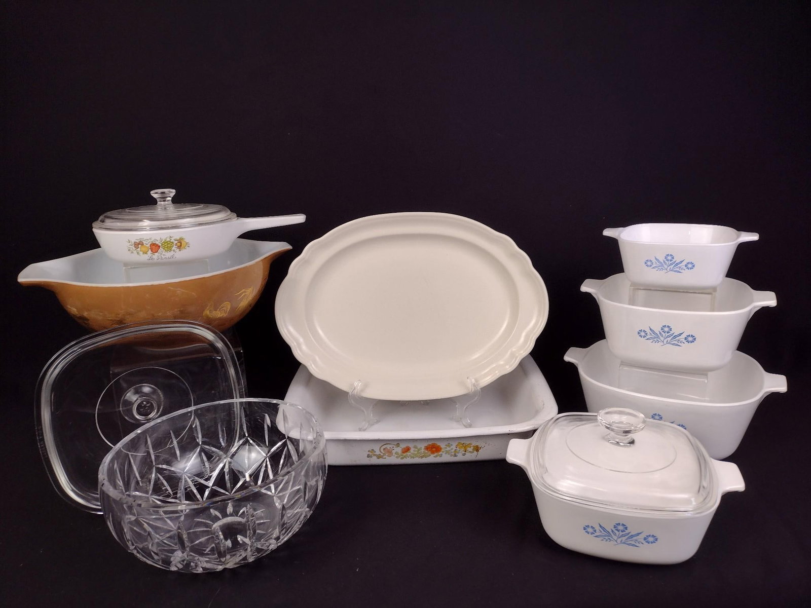 6 Corning Ware, Pyrex Bowl & Gorham "Lady Anne" Bowl: 7" to 14" wide x 2-1/4" to 2-1/2" high. 