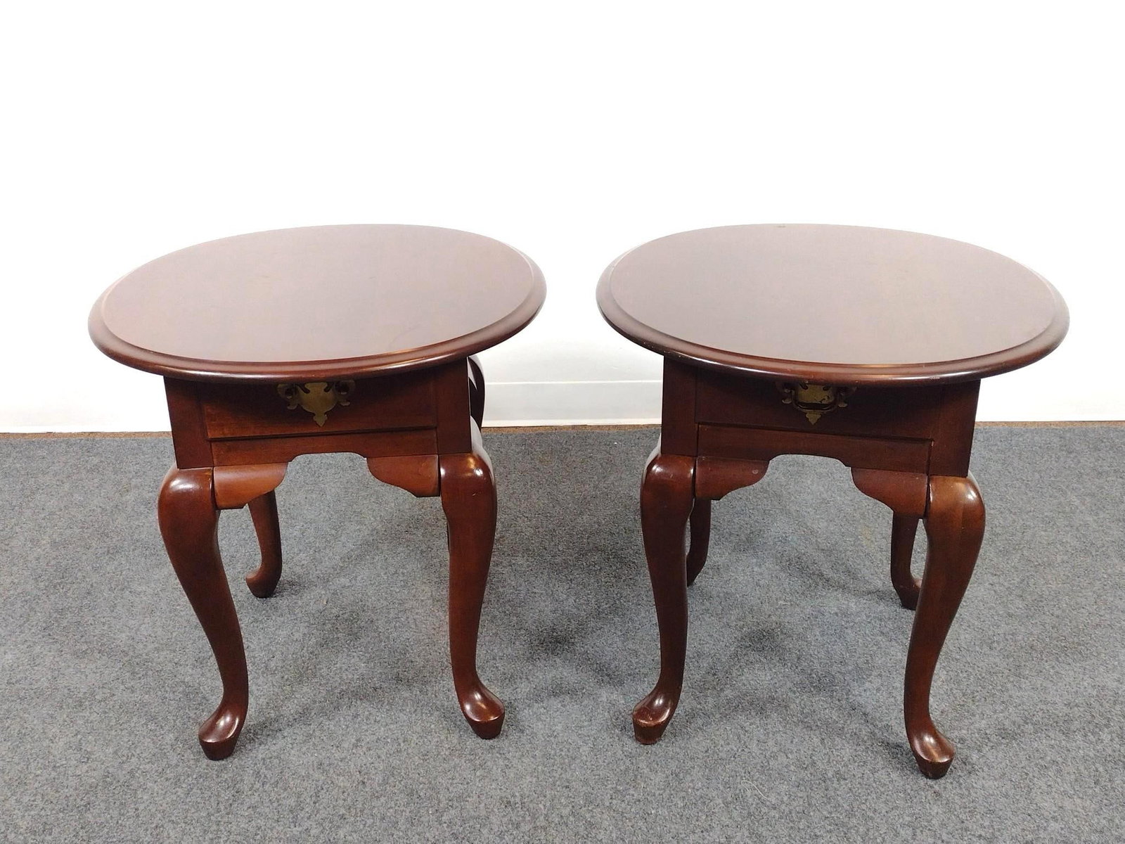 Pair of Broyhill End Tables (1 of 6)