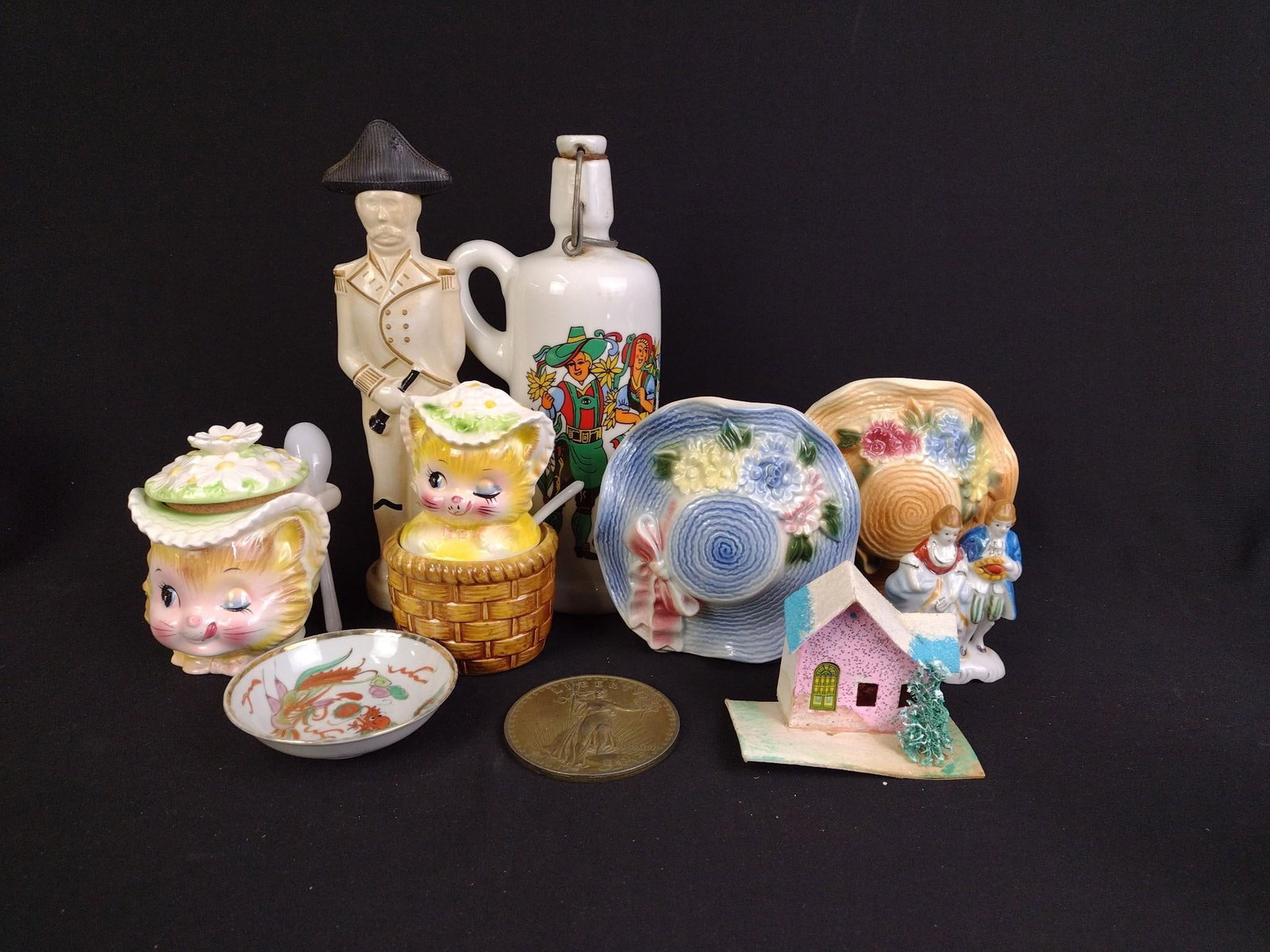 Porcelain Decor Incl. Decanters (1 of 11)
