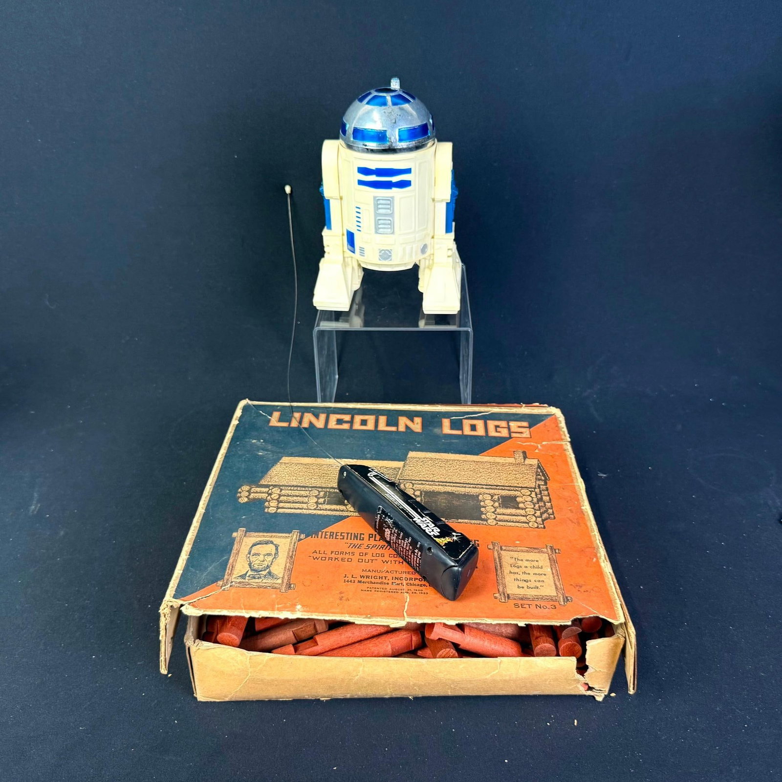 Lincoln Logs & R2D2 Robot (1 of 3)