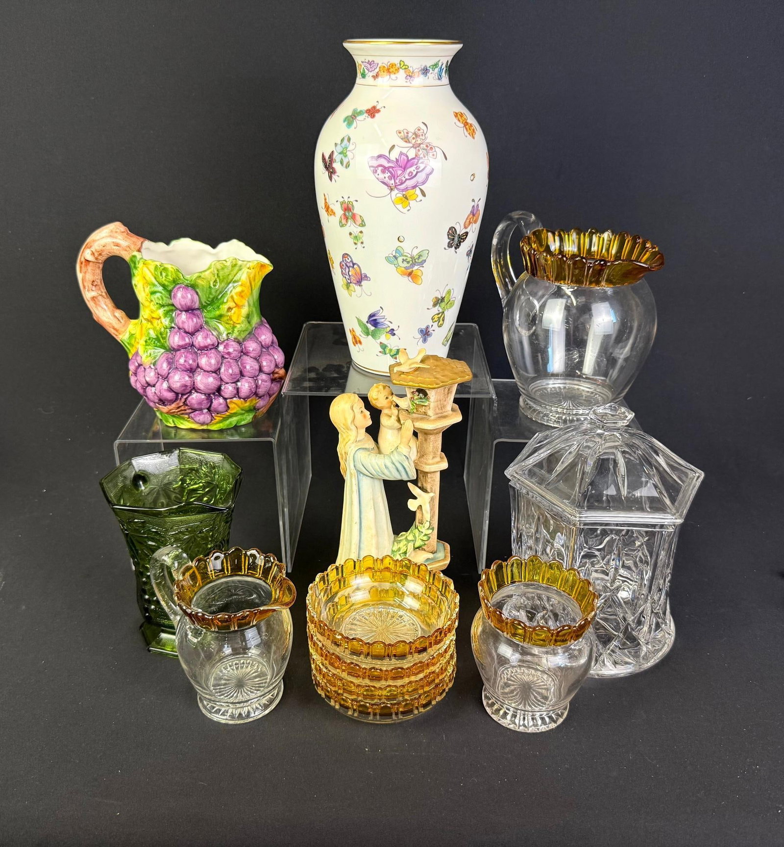 Assorted Glassware (1 of 6)