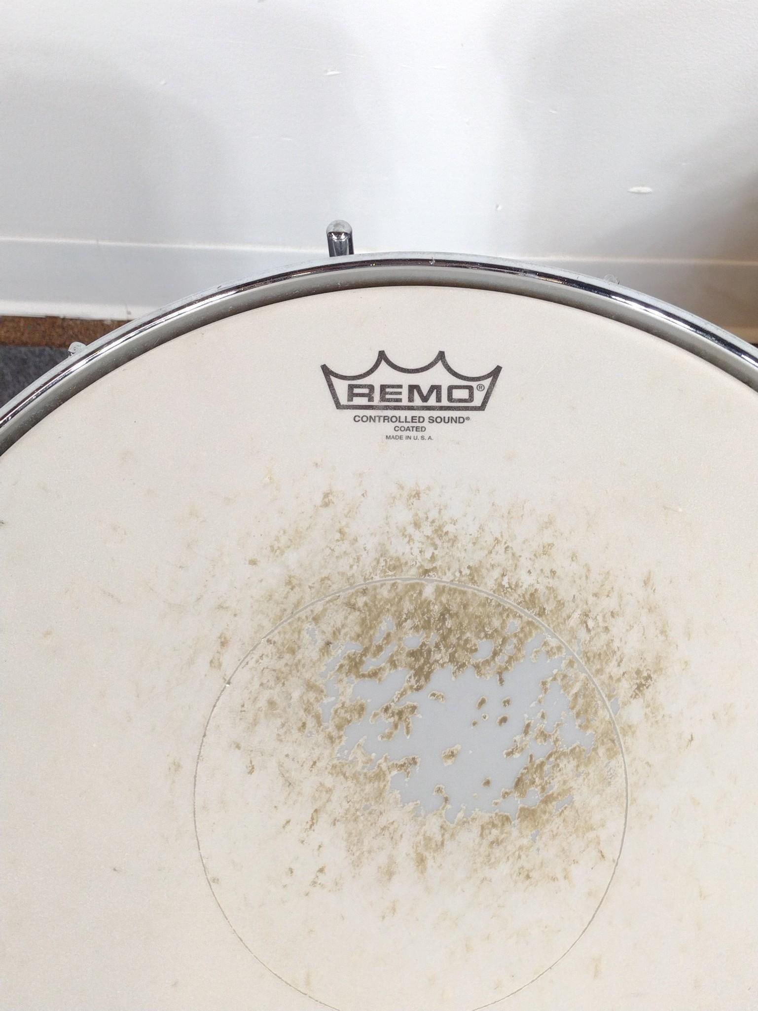 Incomplete Drum Set - 4