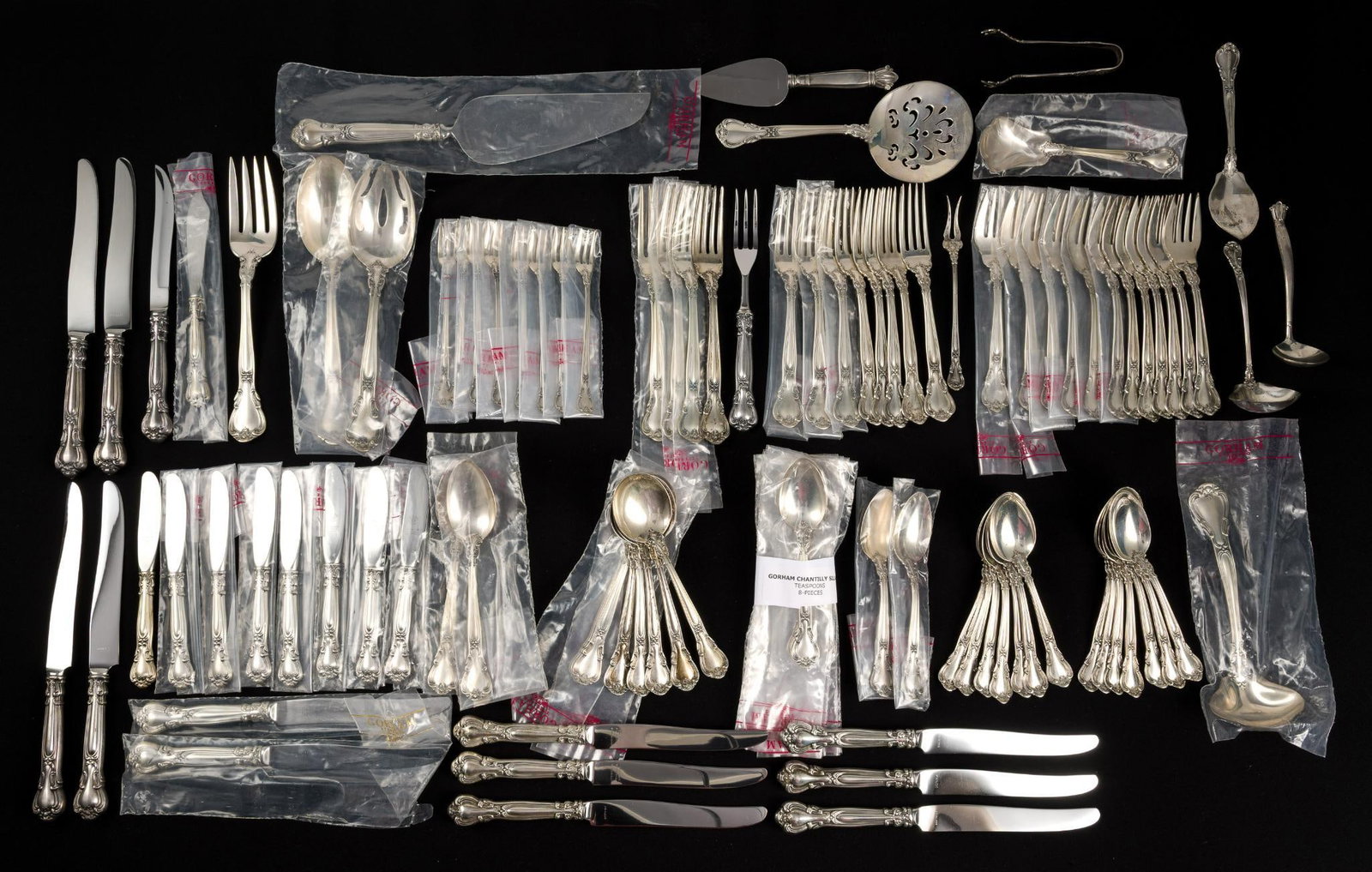 100 Pieces Gorham Chantilly Sterling Silver Flatware Service (1 of 5)