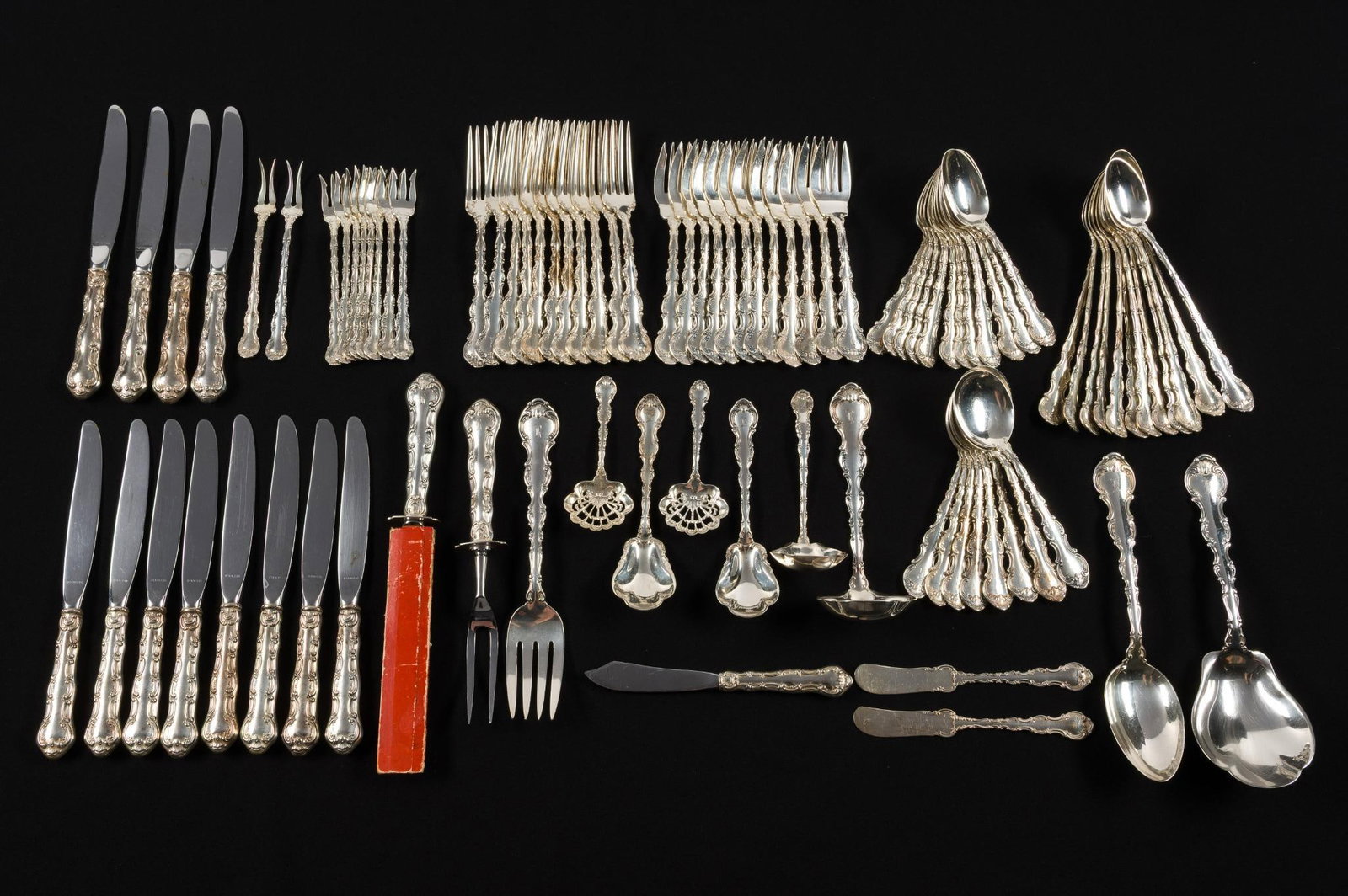 91 Pieces Gorham Strasbourg Sterling Silver Flatware Service (1 of 4)