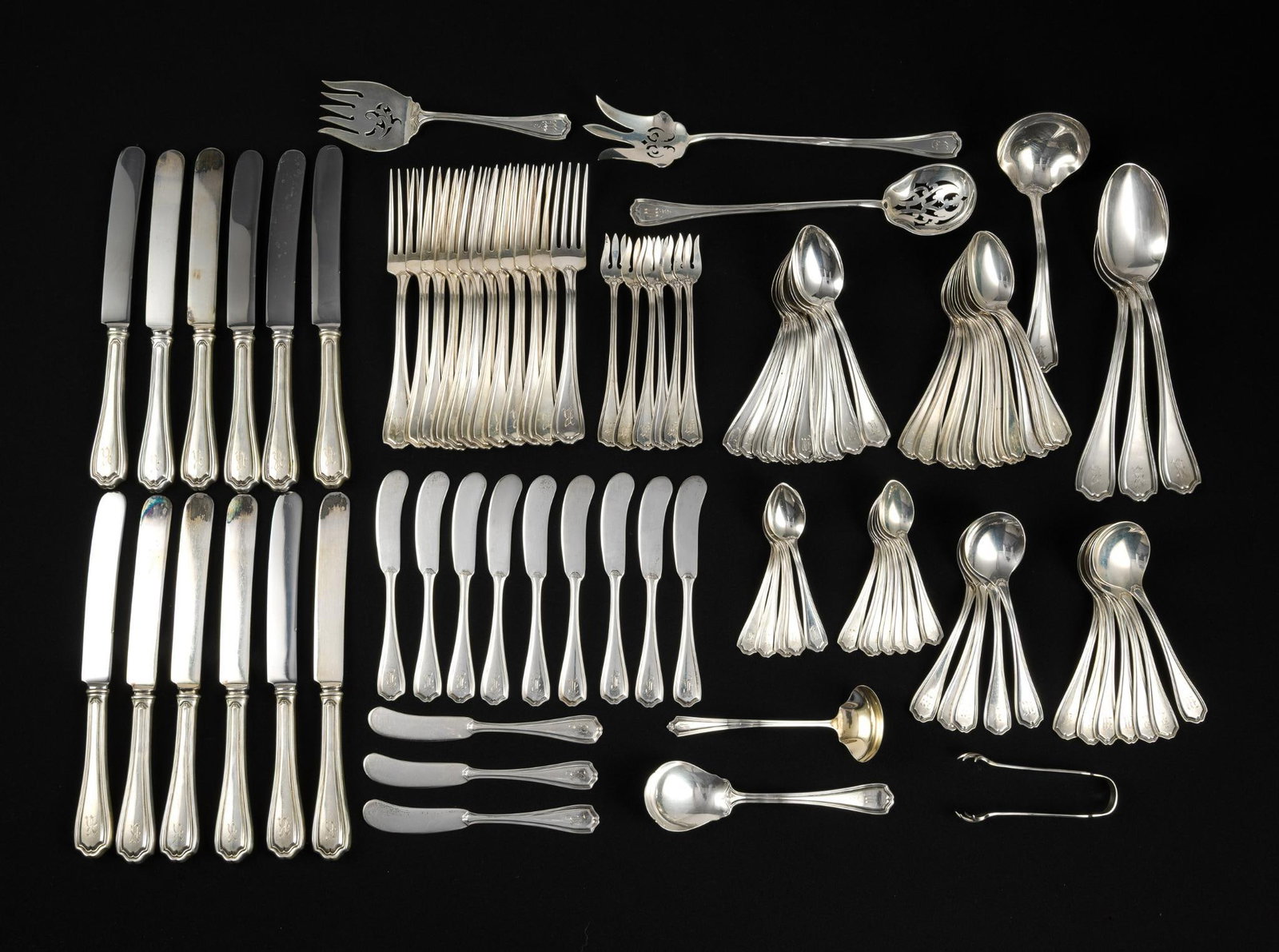 100 Pieces Reed & Barton Hepplewhite Sterling Silver Flatware Service - 2