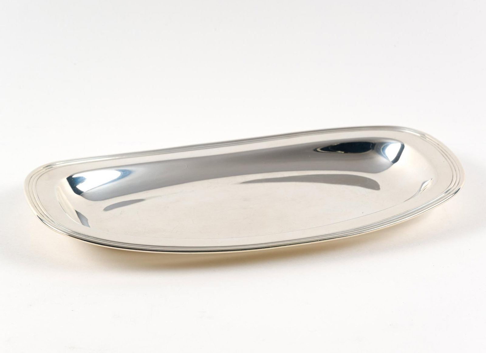 Wallace Sterling Silver Bread Platter or Celery Tray (1 of 3)