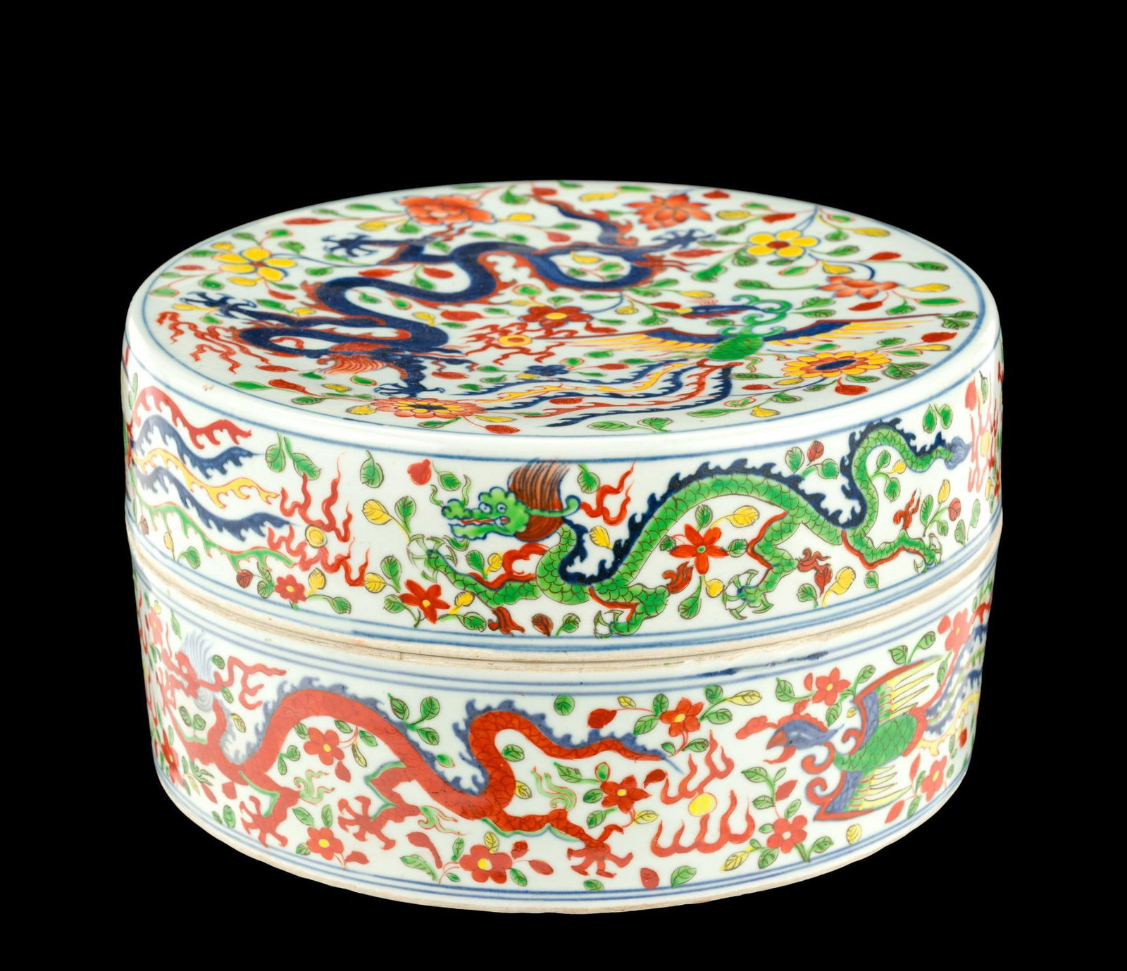 Chinese Wucai Porcelain Lidded Box (1 of 7)