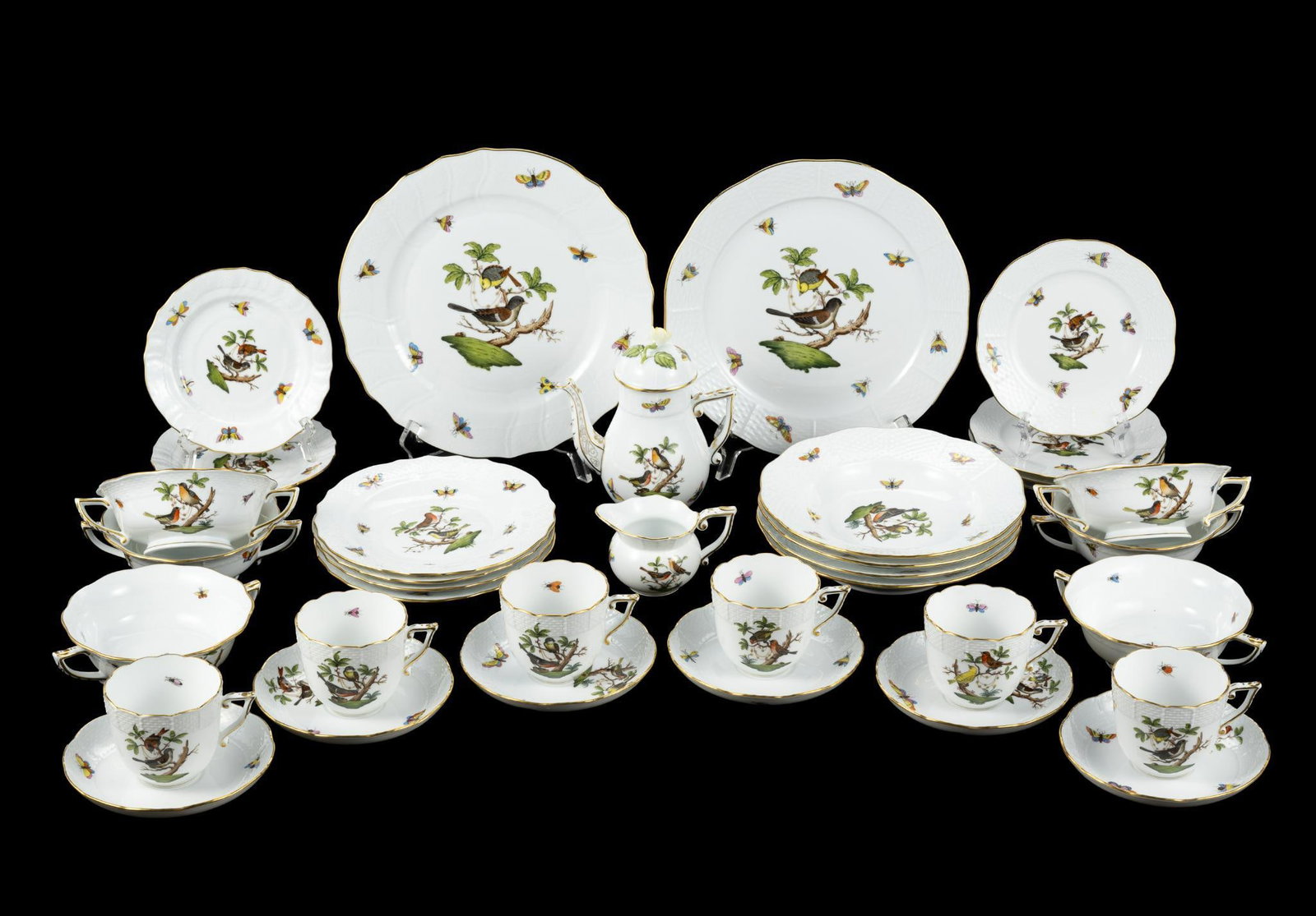 Herend Porcelain Dinner Service (1 of 5)