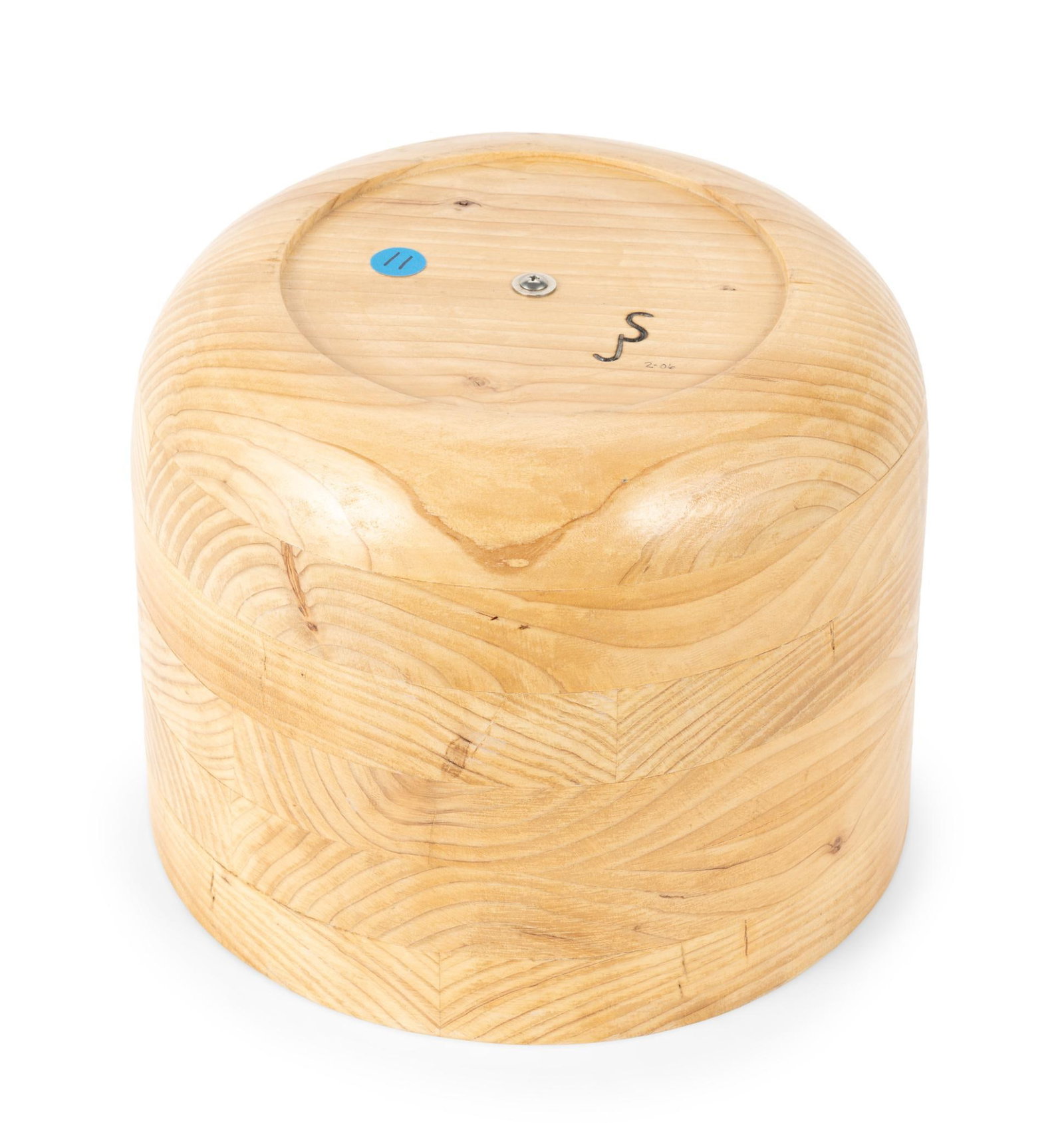 Nantucket Basket Round Mold: Provenance: From the collection of veteran Jim Servia (1940–2023). Servia served in an honor guard during the 1960s and worked throughout his life as a funeral cortege driver, carpenter, and dam