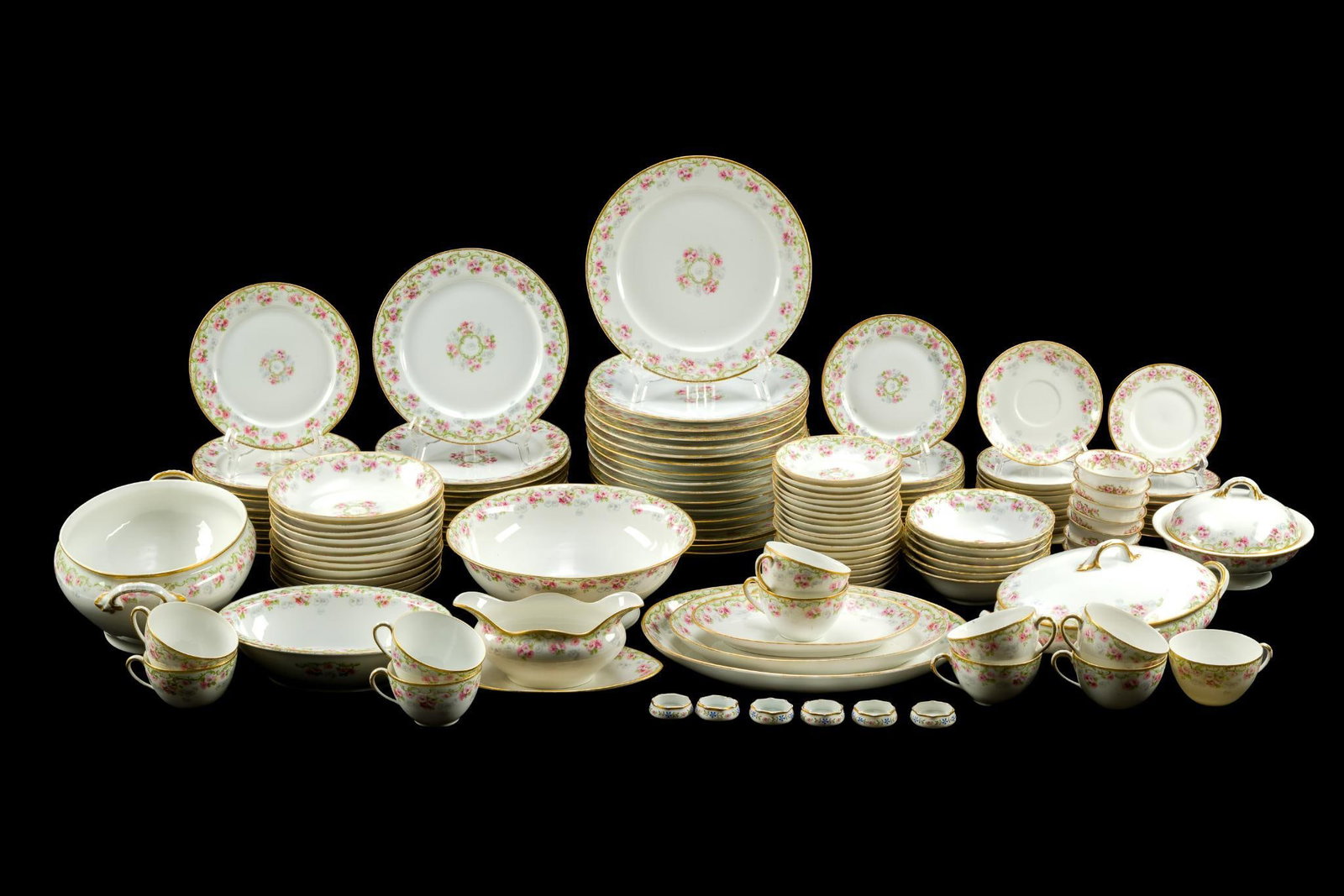 Limoges Porcelain Dinner Service (1 of 8)