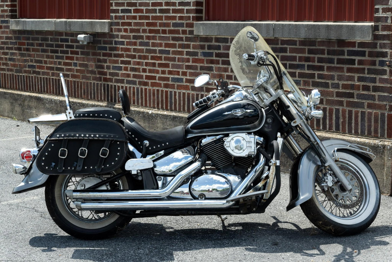 2005 Suzuki Boulevard Motorcycle (1 of 12)