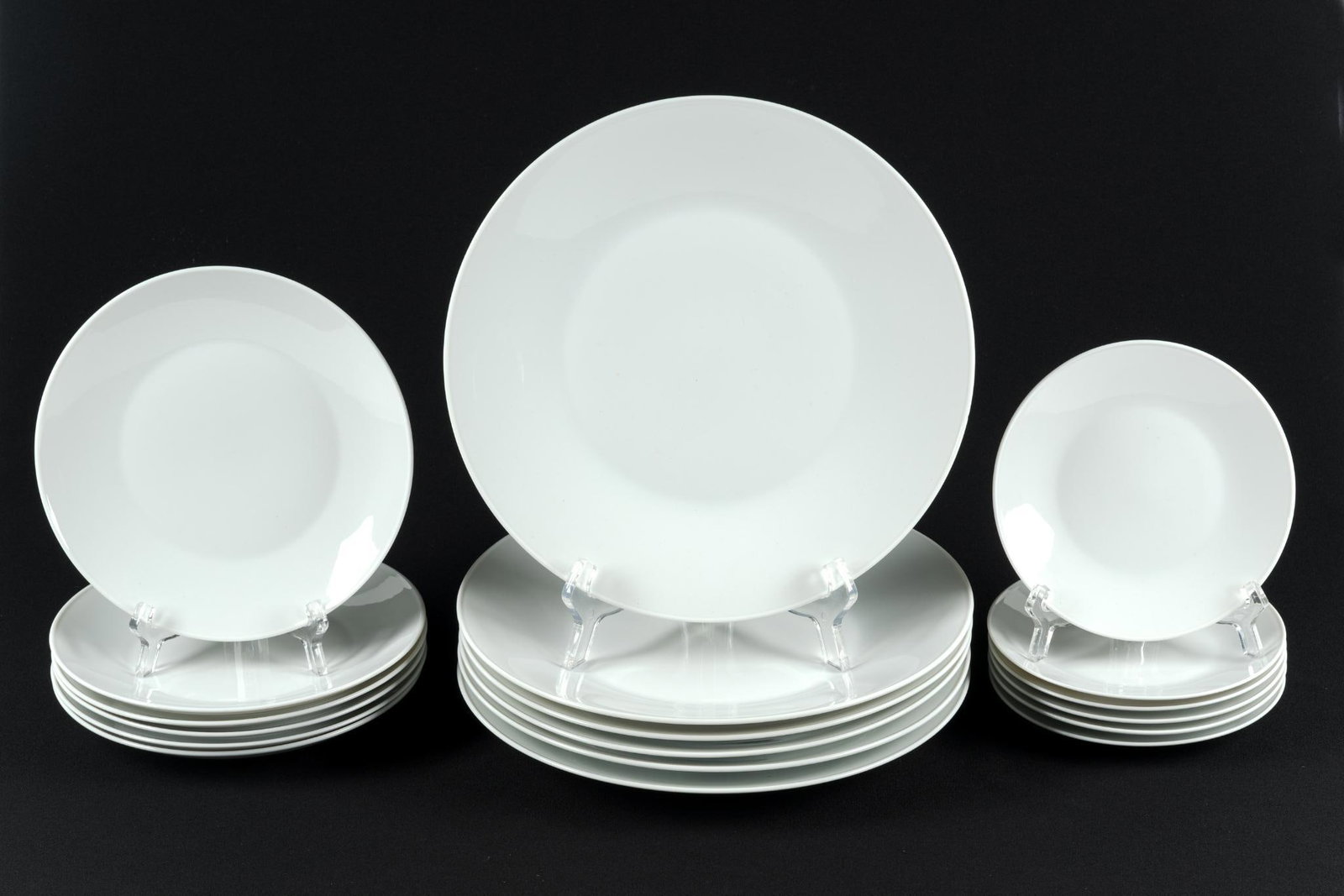 18 Rosenthal Plates (1 of 2)