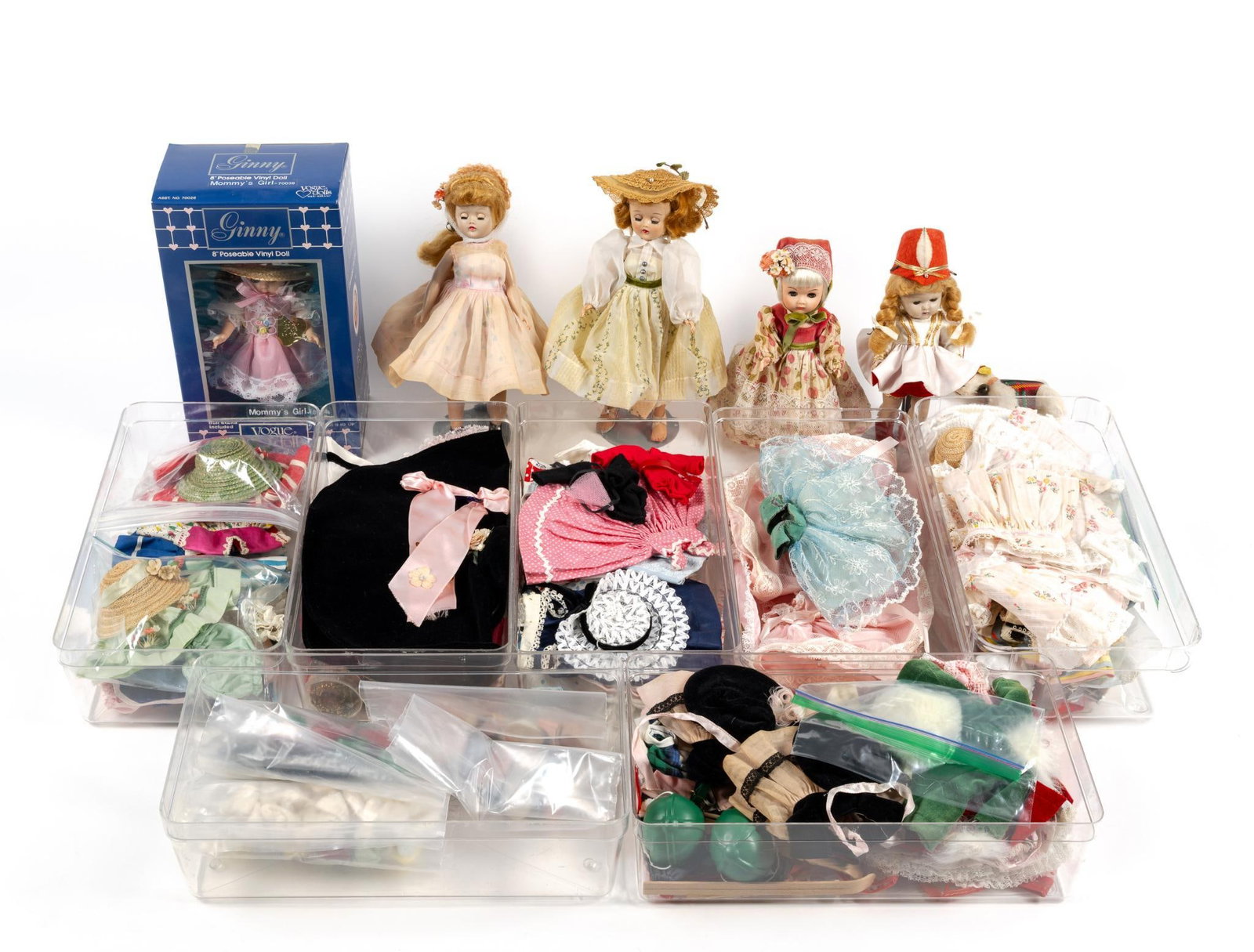 5 "Ginny" & "Jill" Vogue Dolls & Doll Clothes (1 of 6)