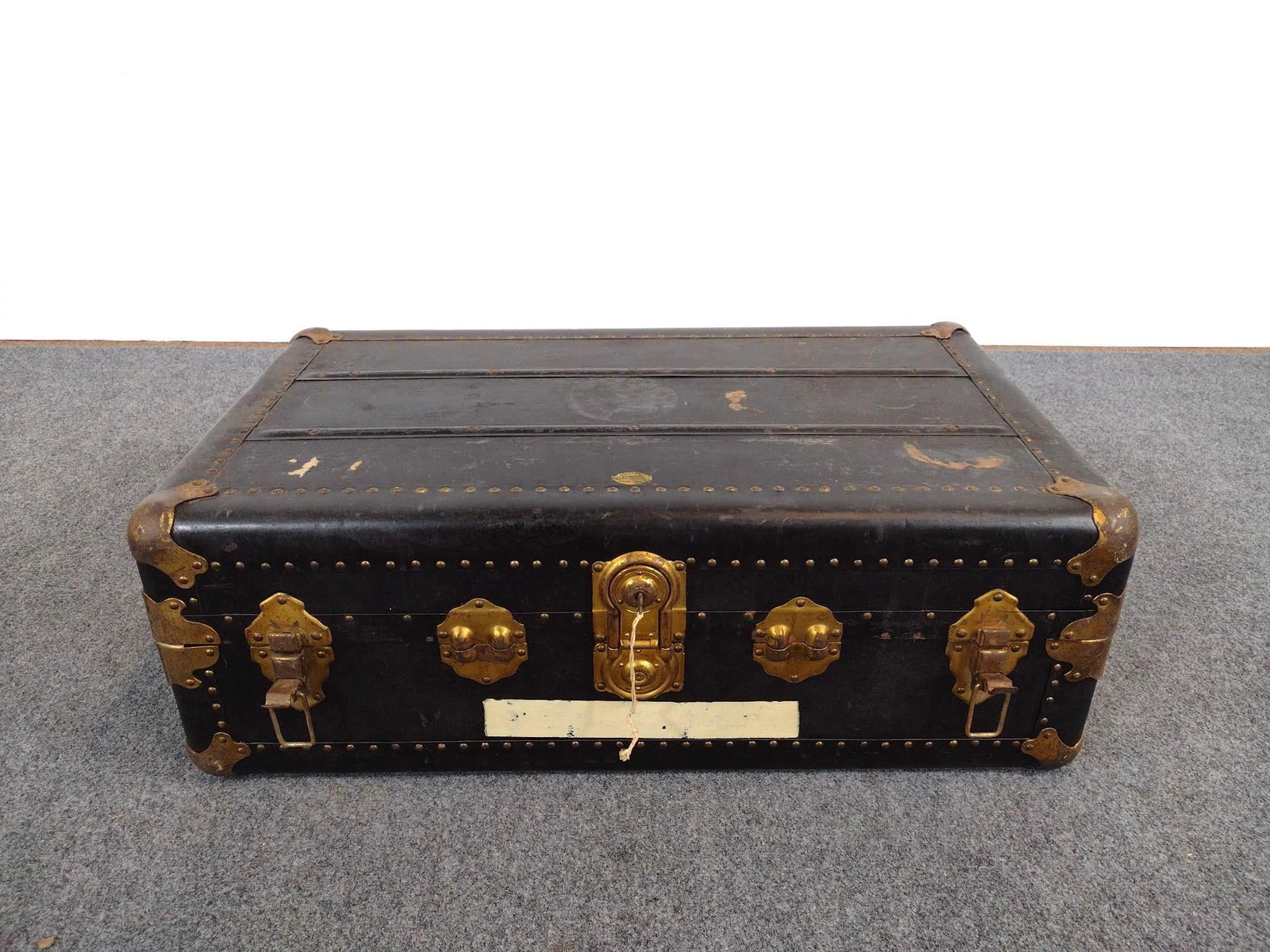 Steamer Cabin Trunk or Footlocker (1 of 5)