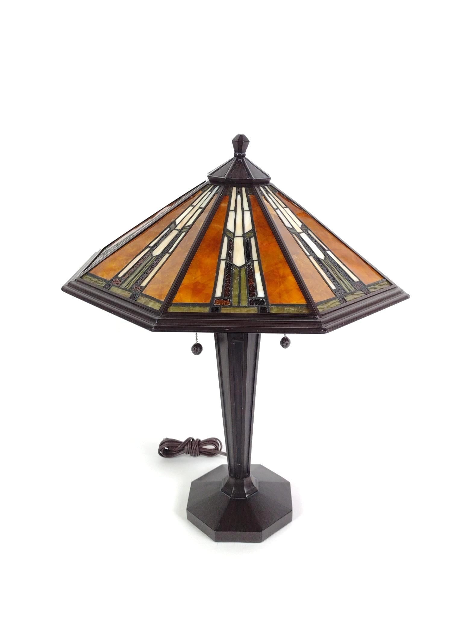 Tiffany-Style Table Lamp (1 of 3)