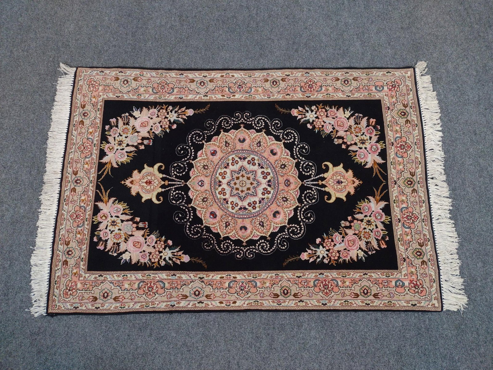 Persian Tabriz Throw Rug (1 of 4)