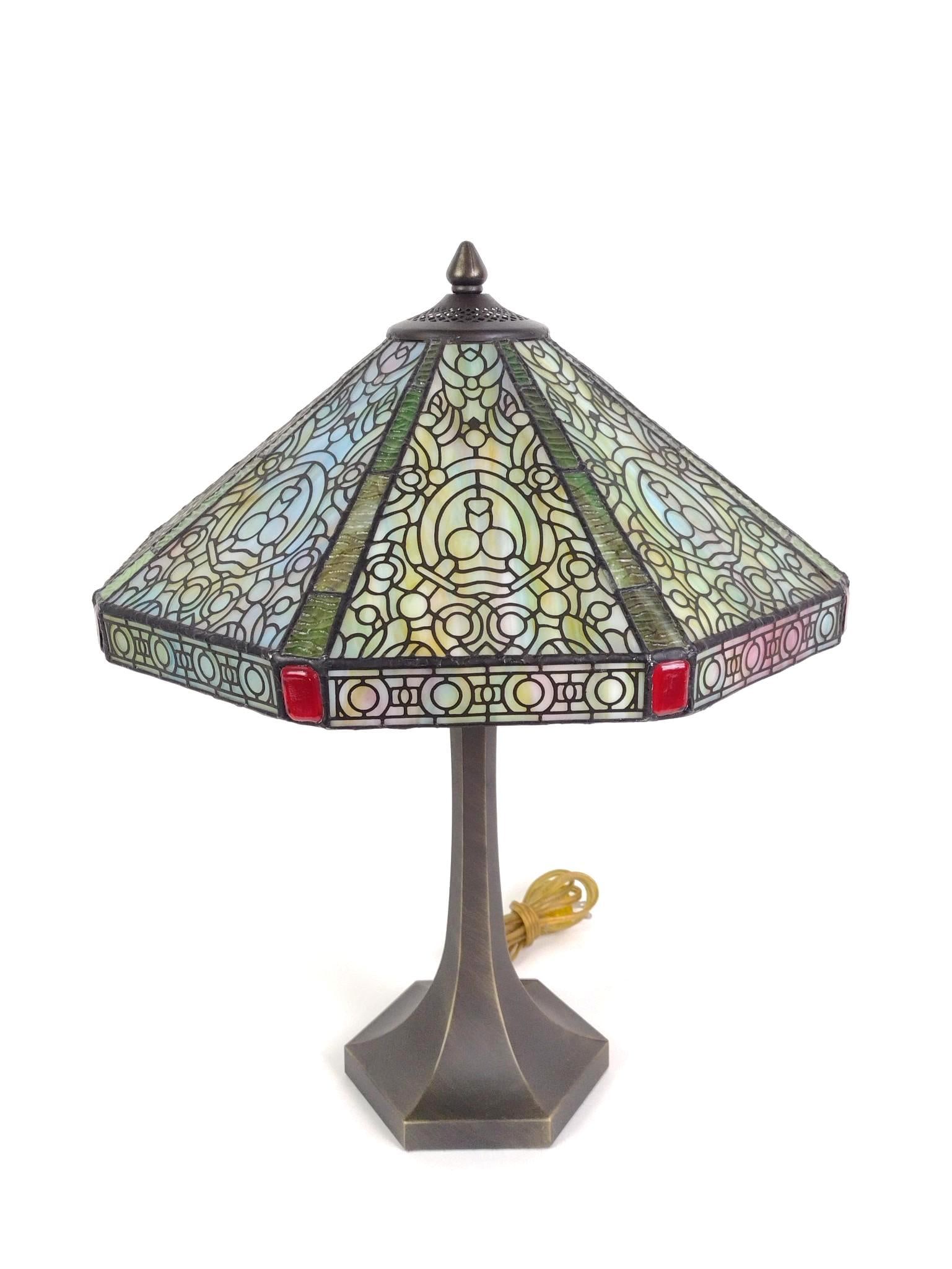 Dale Tiffany Style Table Lamp (1 of 3)