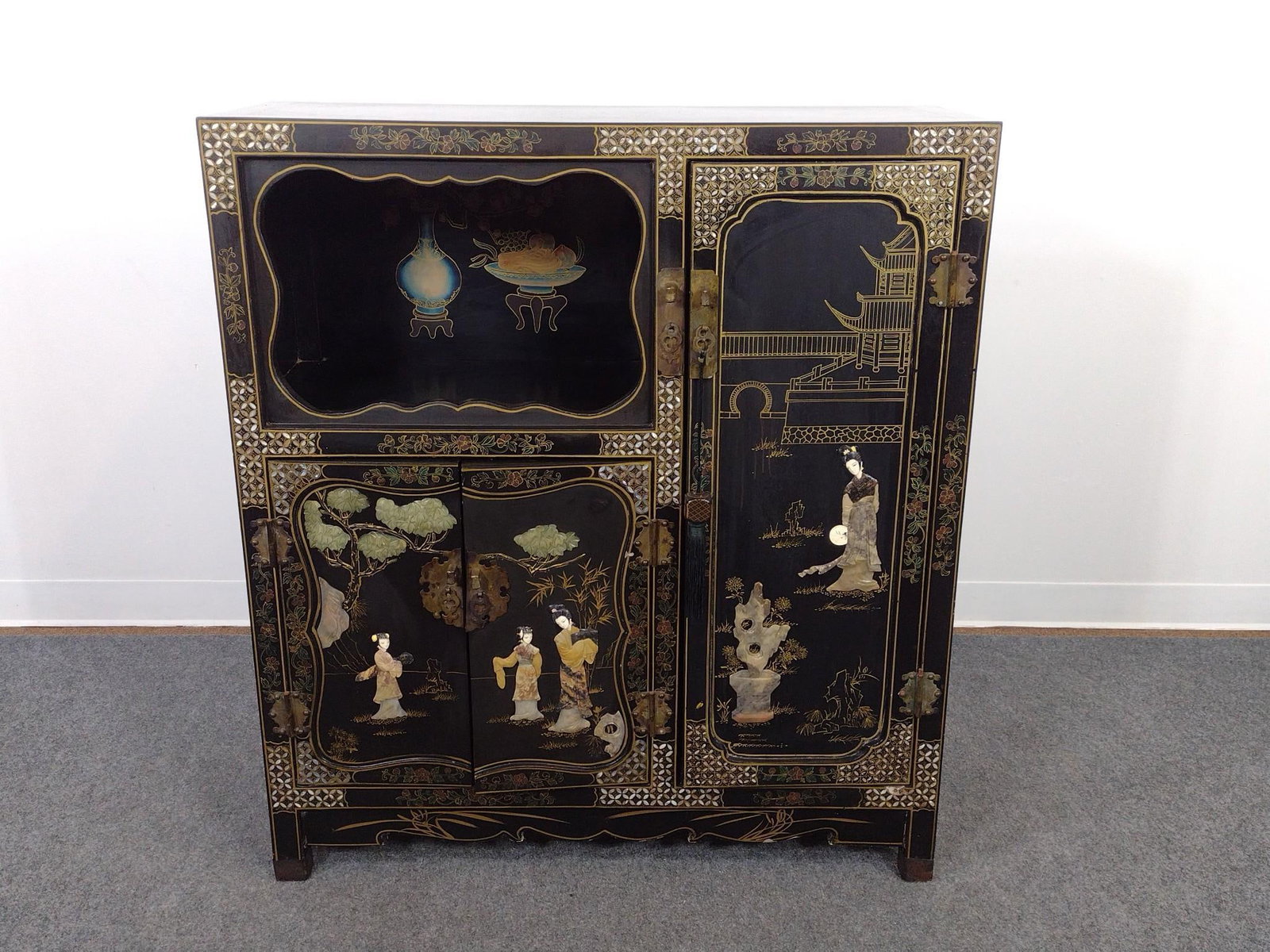 Chinese Lacquer Cabinet (1 of 6)